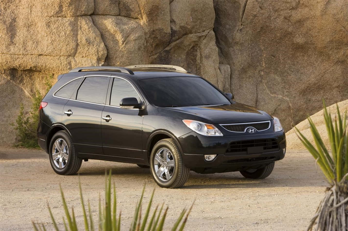 Hyundai Veracruz, black, sandy ground, HD Desktop Wallpaper