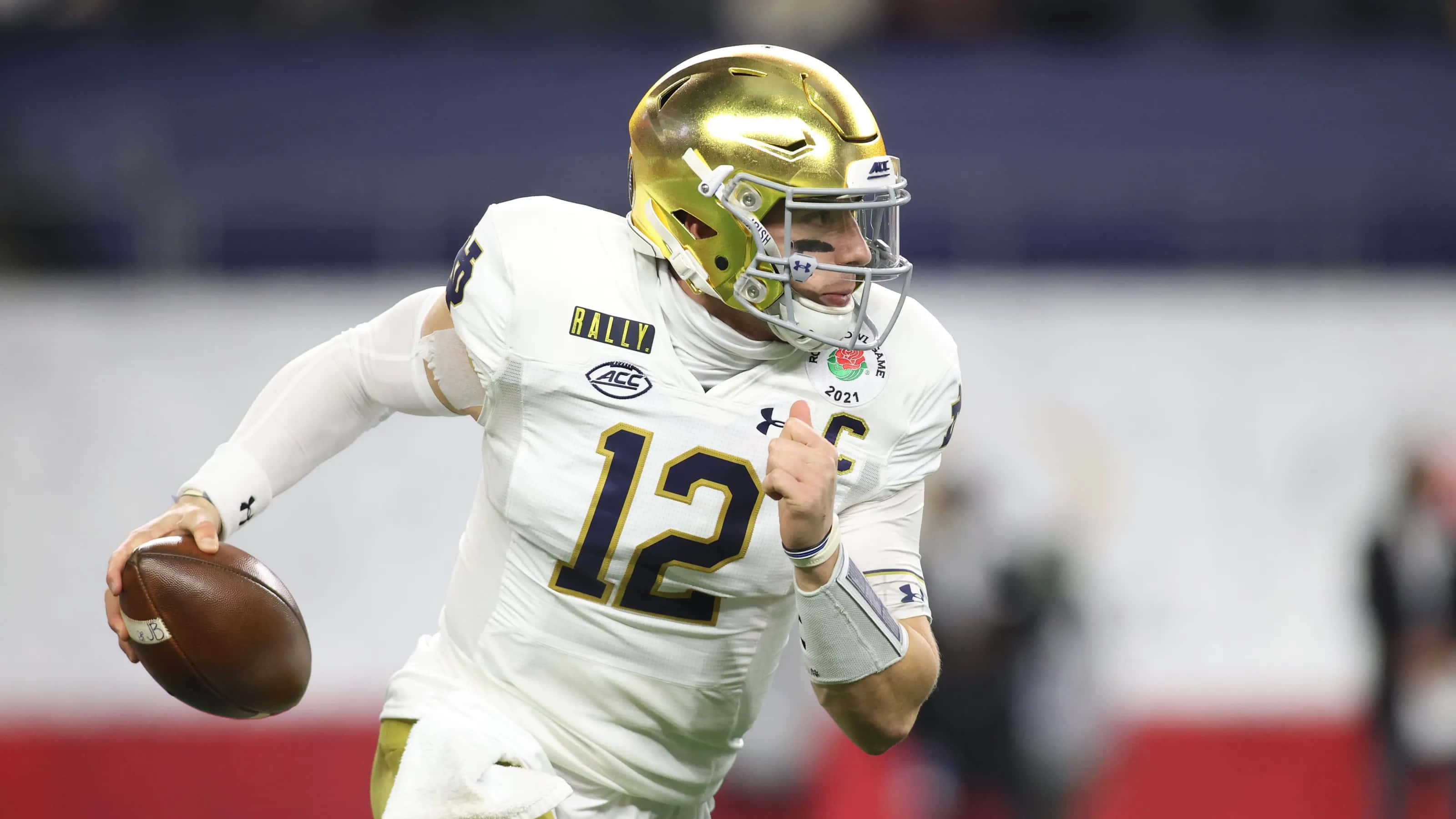 Ian Book, number 12, white and gold uniform, 2K Desktop Wallpaper