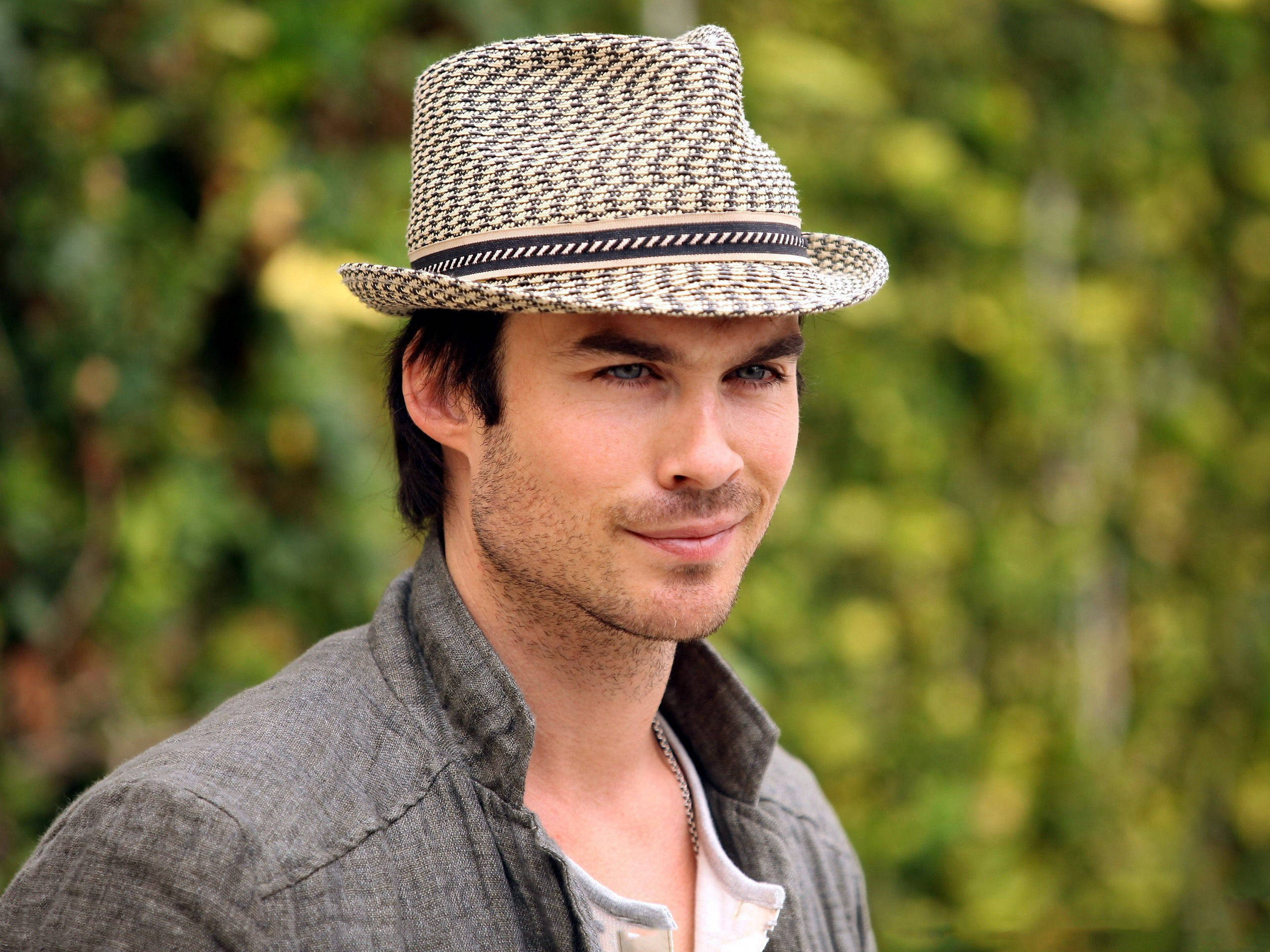 Ian Somerhalder, blue eyes, dark hair, 2K Desktop Wallpaper