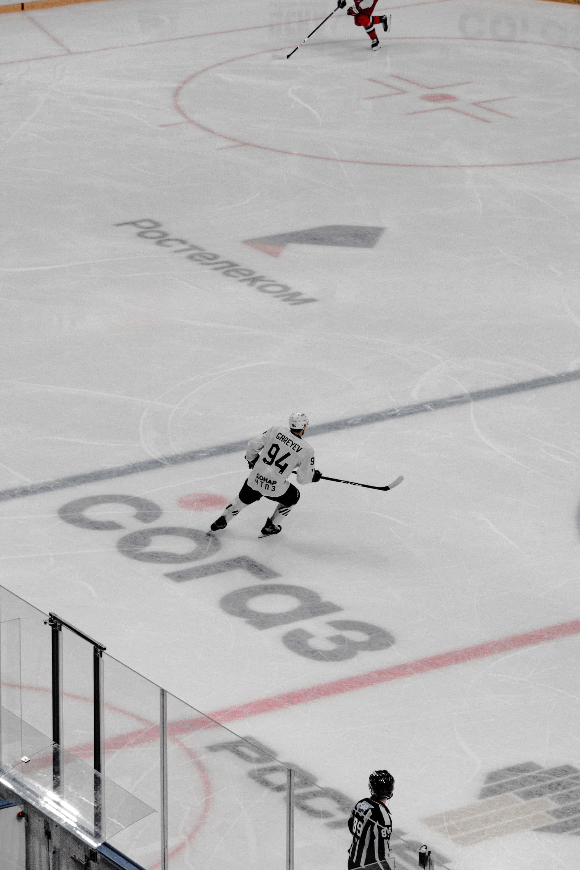 Ice Rink, white jersey number 94, red markings, 2K Phone Wallpaper