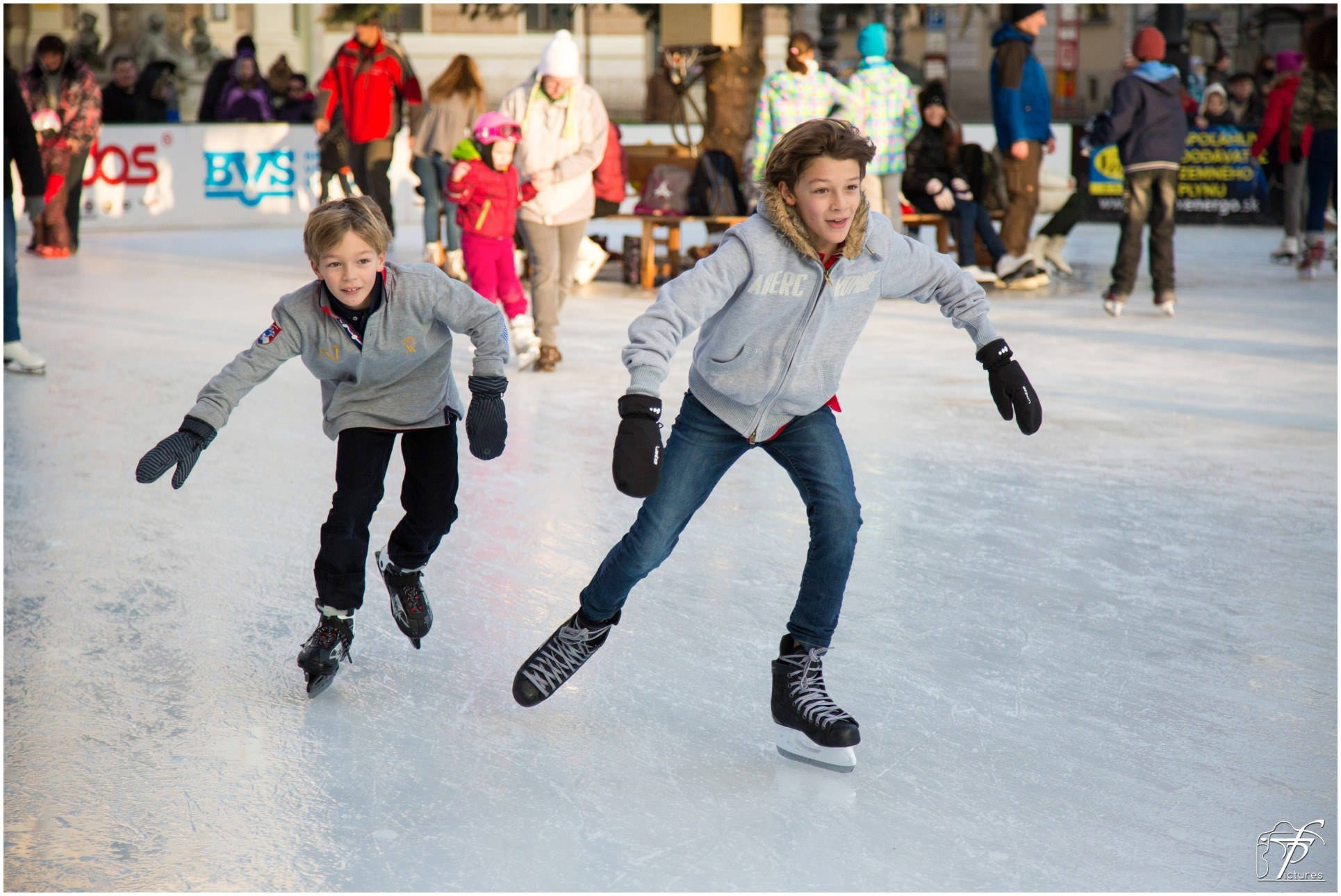 boys, ice rink, outdoor, Full HD Desktop Wallpaper