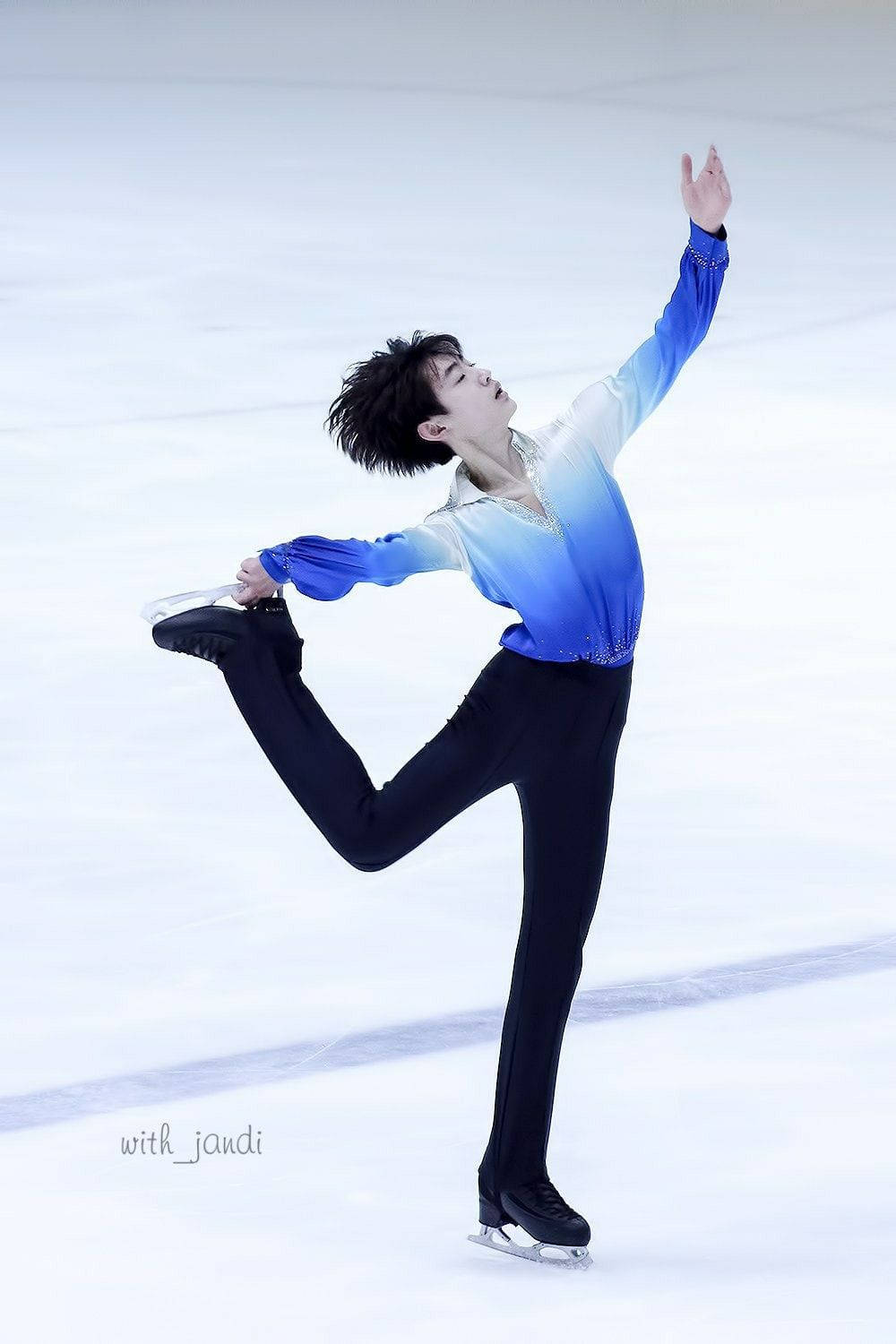 male figure skater, blue gradient costume, pristine ice rink, HD Phone Wallpaper