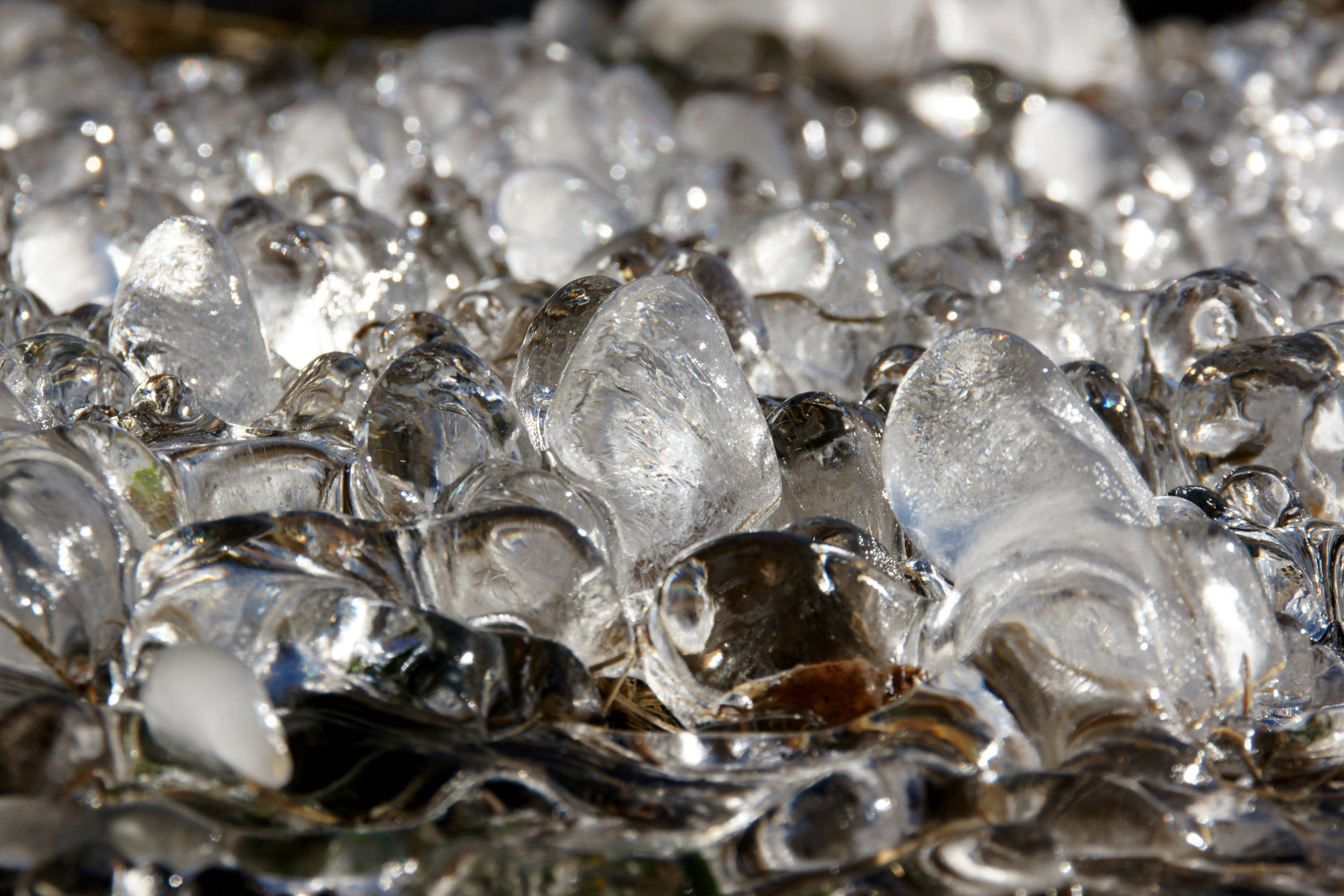 macro ice chunks, translucent ice chunks, sharp edges, 2K Desktop Wallpaper