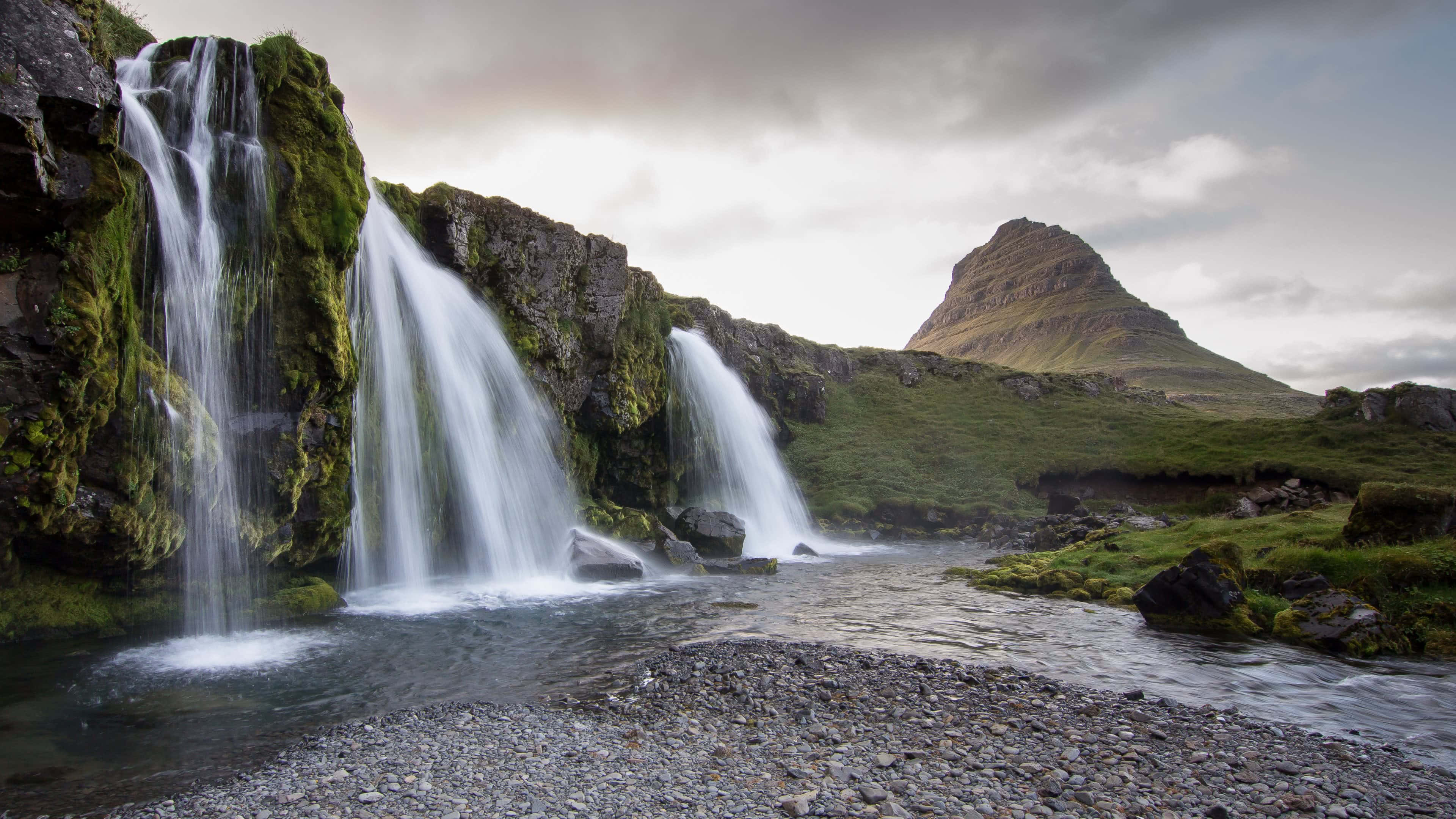Iceland, waterfall, mossy rocks, 4K Desktop Wallpaper