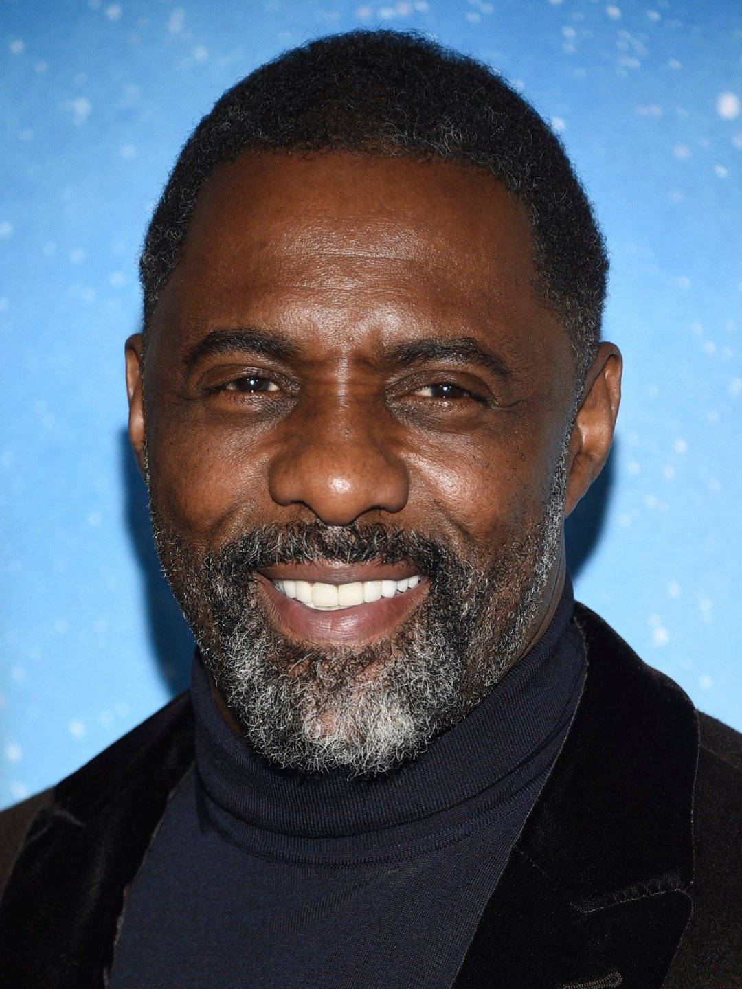 Idris Elba, blue starry backdrop, dark turtleneck, HD Phone Wallpaper