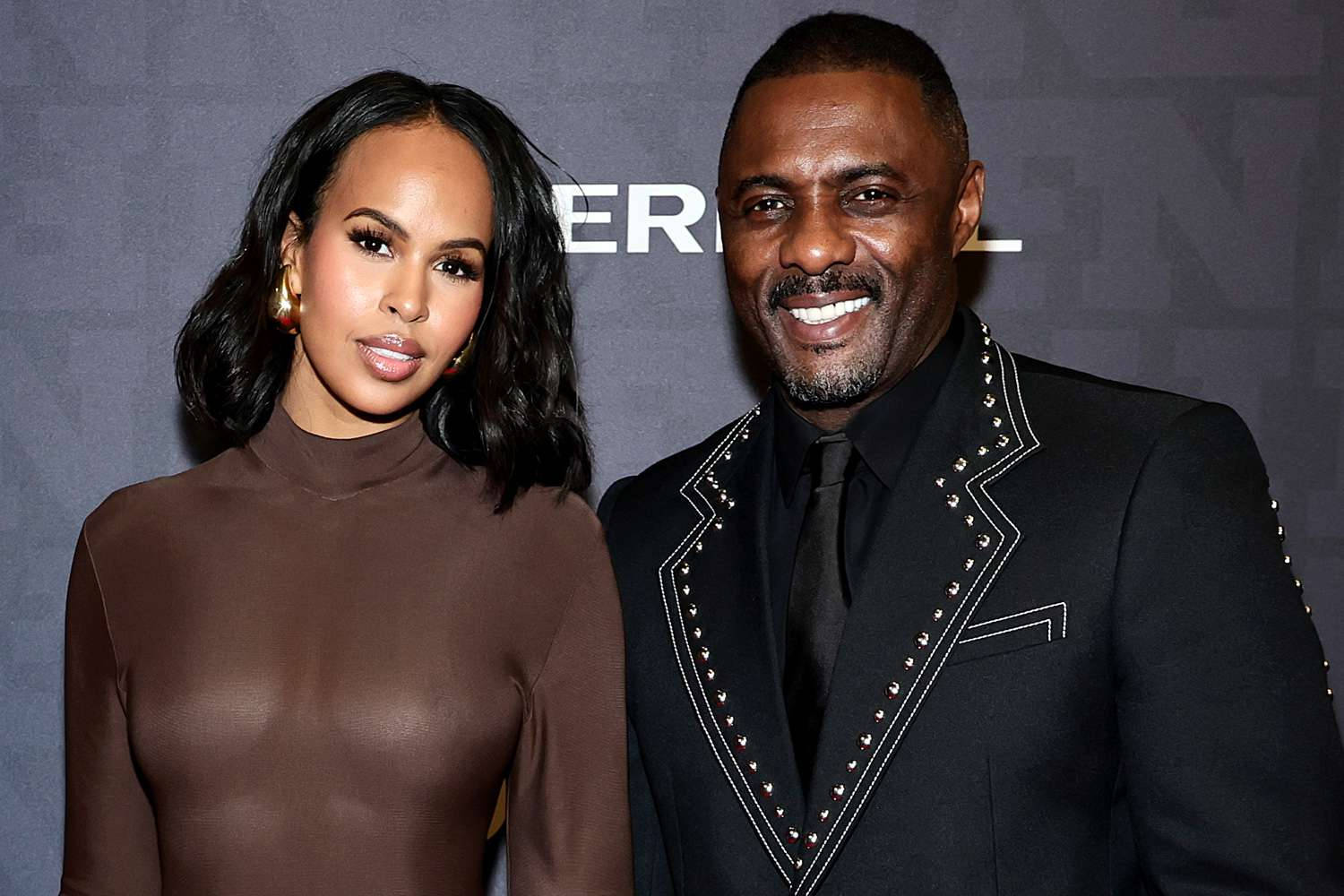 Idris Elba, 36th Footwear News, studded black suit, HD Desktop Wallpaper