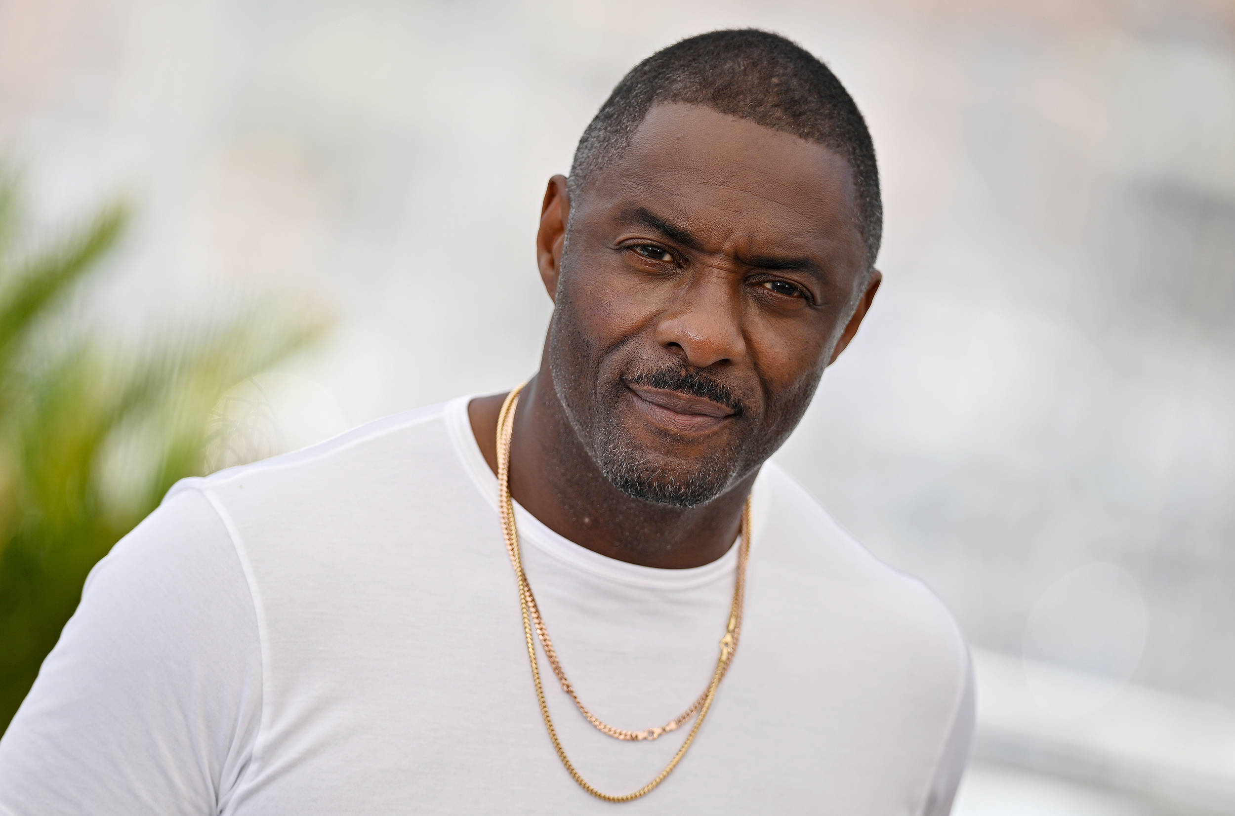 Idris Elba, white t-shirt, gold chains, Full HD Desktop Wallpaper
