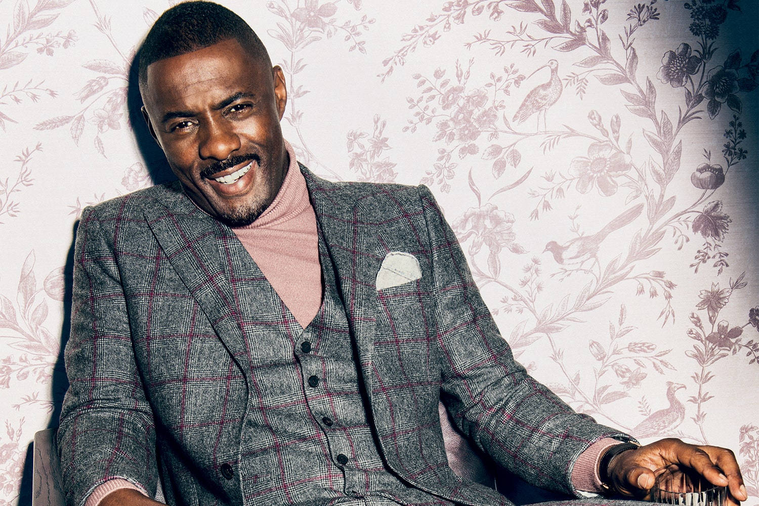 Idris Elba, plaid suit, floral wallpaper, HD Desktop Wallpaper