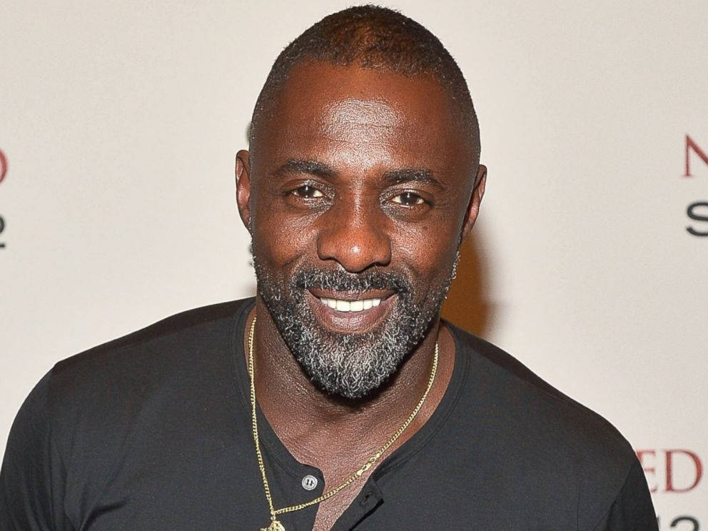 Idris Elba, black sweater, gold chain, SD Desktop Wallpaper
