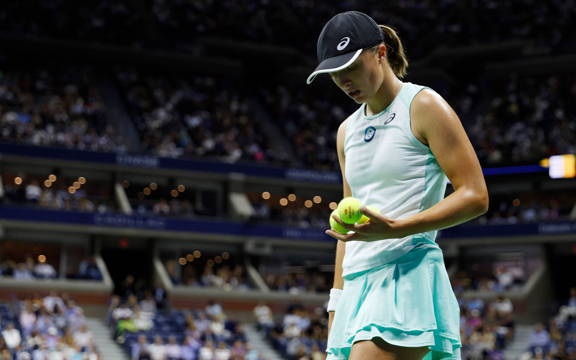 Iga Swiatek, light blue outfit, tennis balls, Full HD Desktop Wallpaper