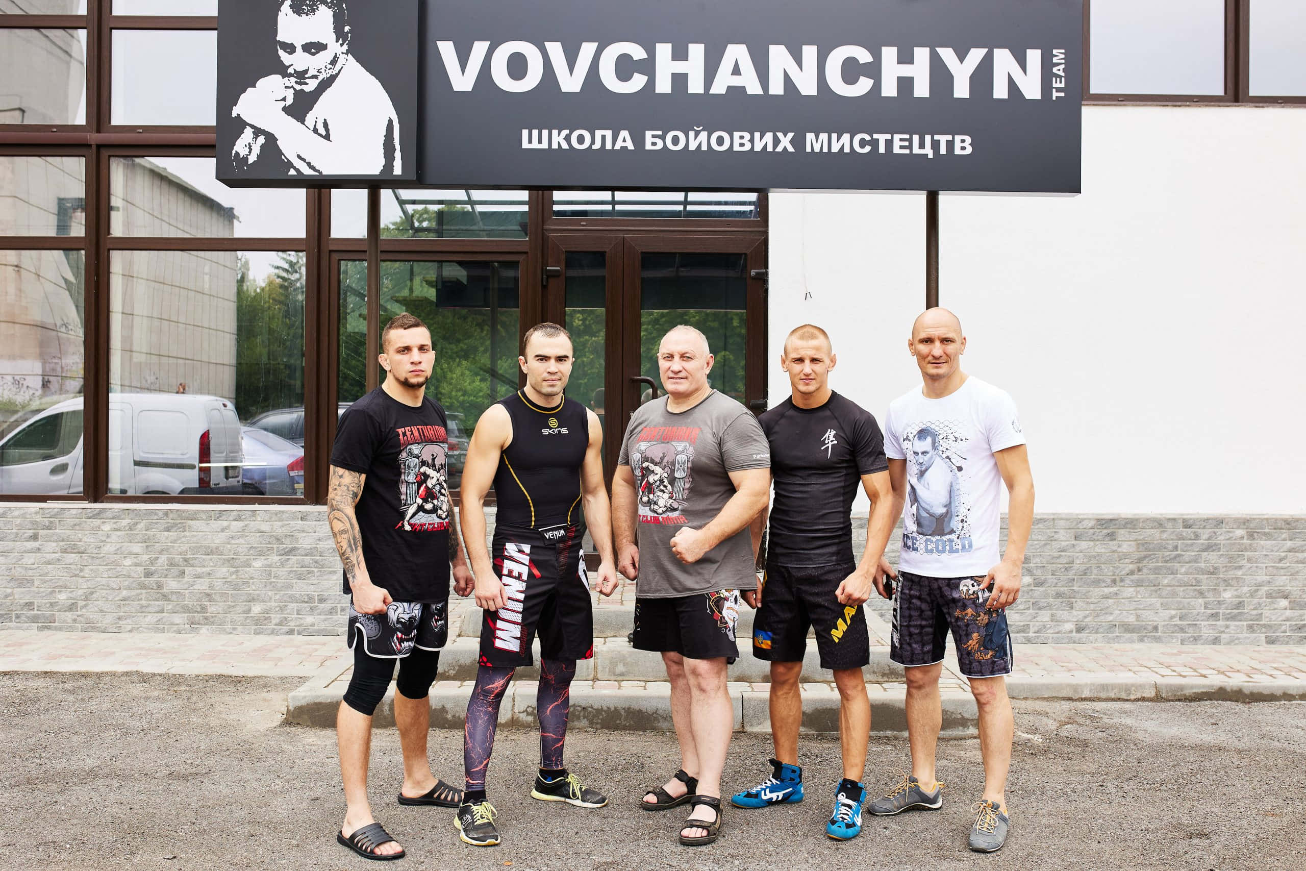 Igor Vovchanchyn, Vovchanchyn team sign, martial arts gym, 2K Desktop Wallpaper