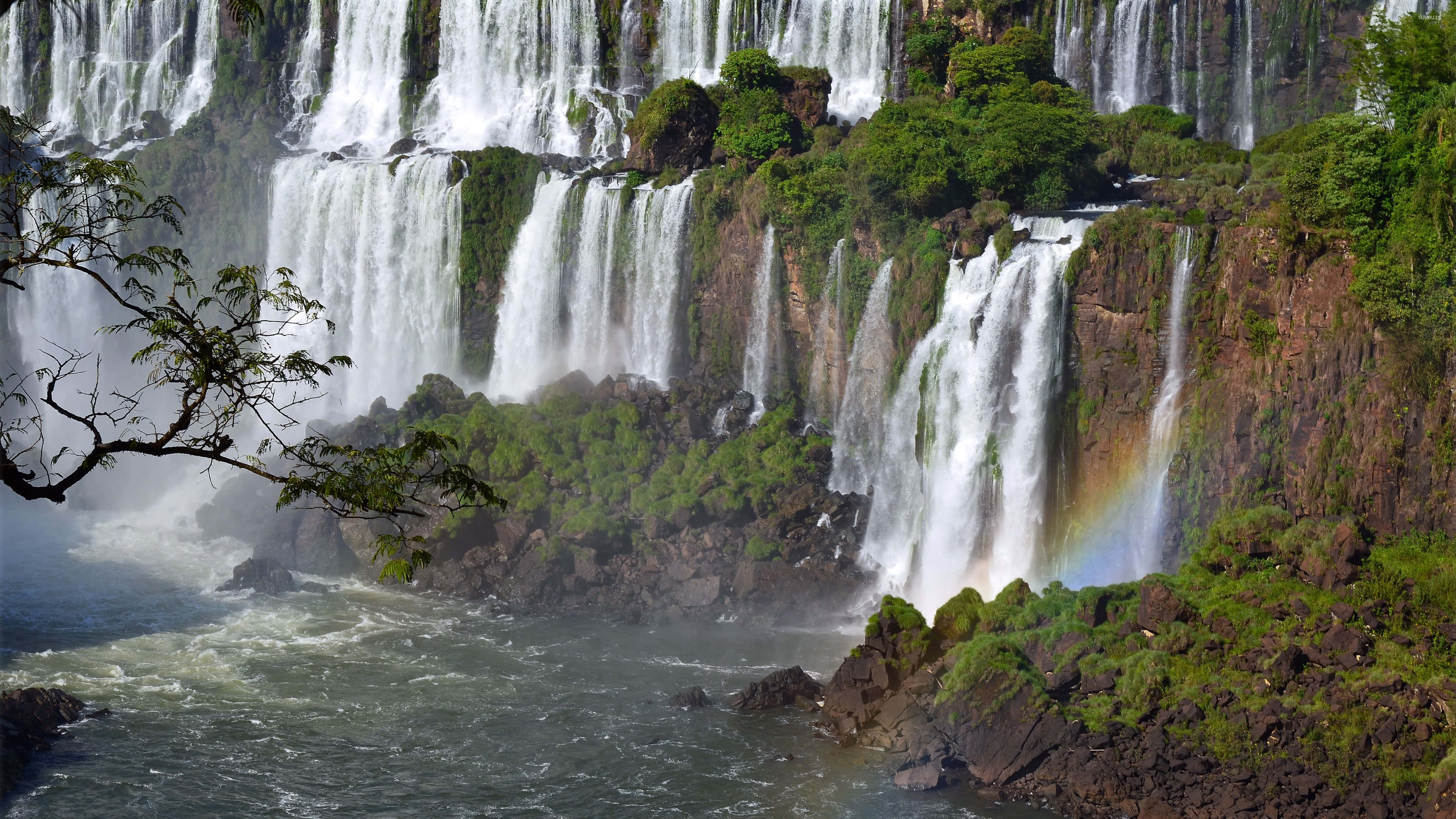 Iguazu Falls, rocky cliffs, turbulent river, 4K Desktop Wallpaper