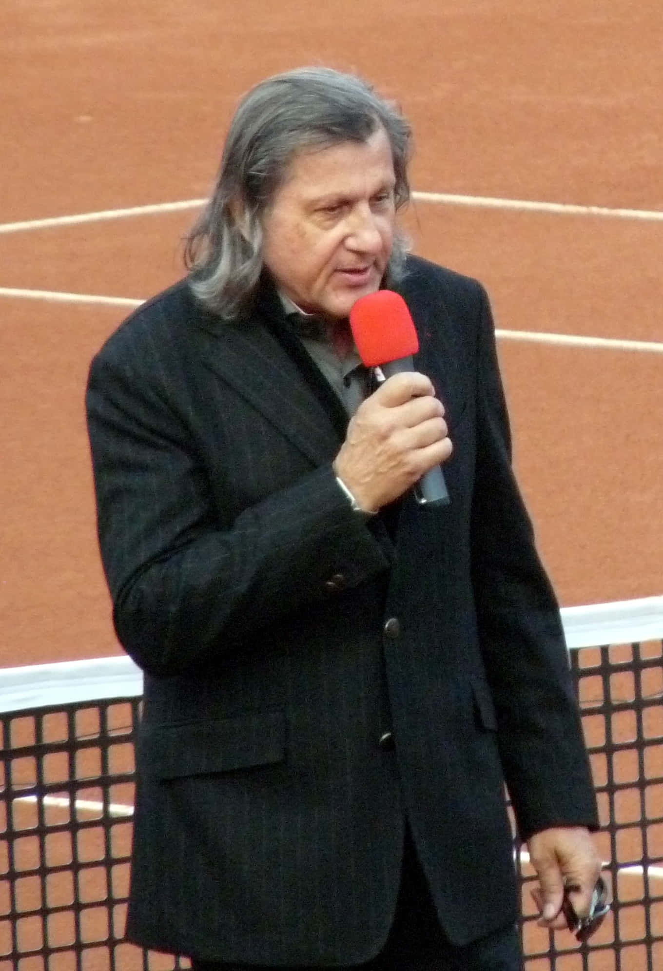 Ilie Năstase, red microphone, clay tennis court, Full HD Phone Wallpaper