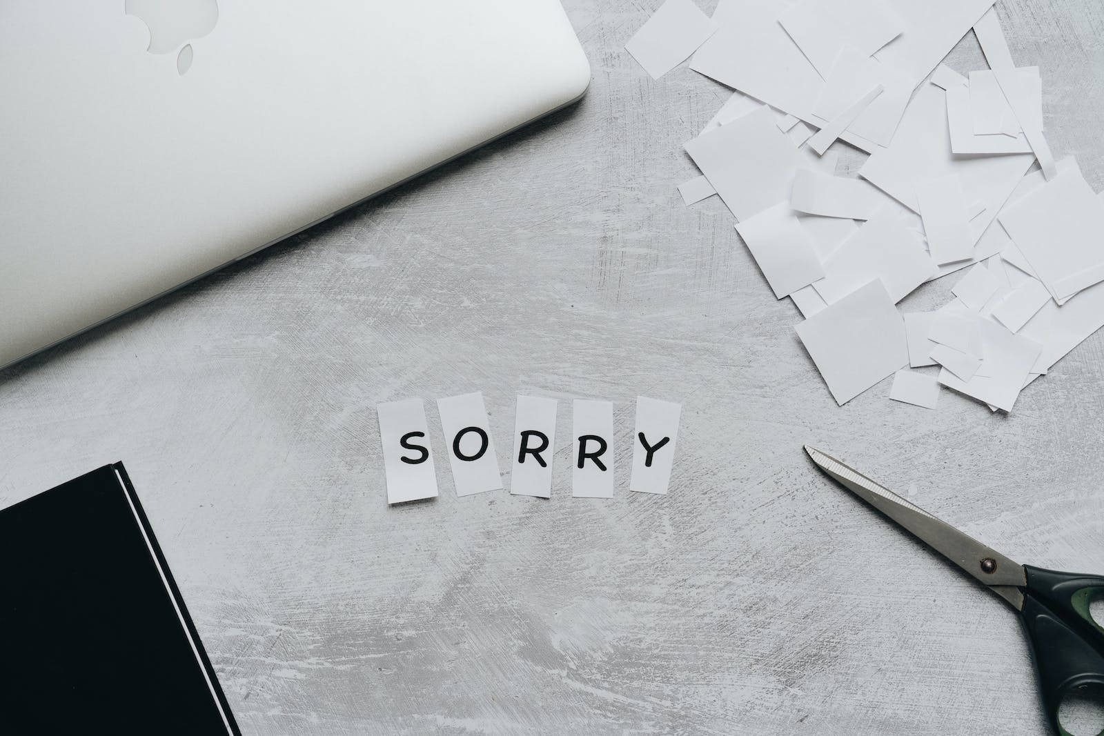 Im Sorry On Paper, cut paper pieces, gray desk, HD Desktop Wallpaper