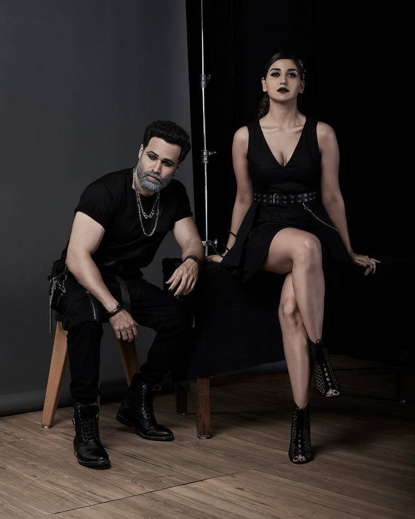 Imran Hashmi, all black, wooden stools, SD Phone Wallpaper