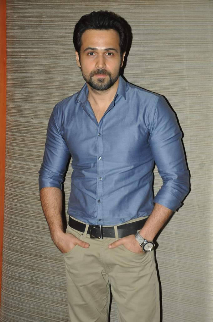 Imran Hashmi, blue button-up shirt, khaki pants, SD Phone Wallpaper