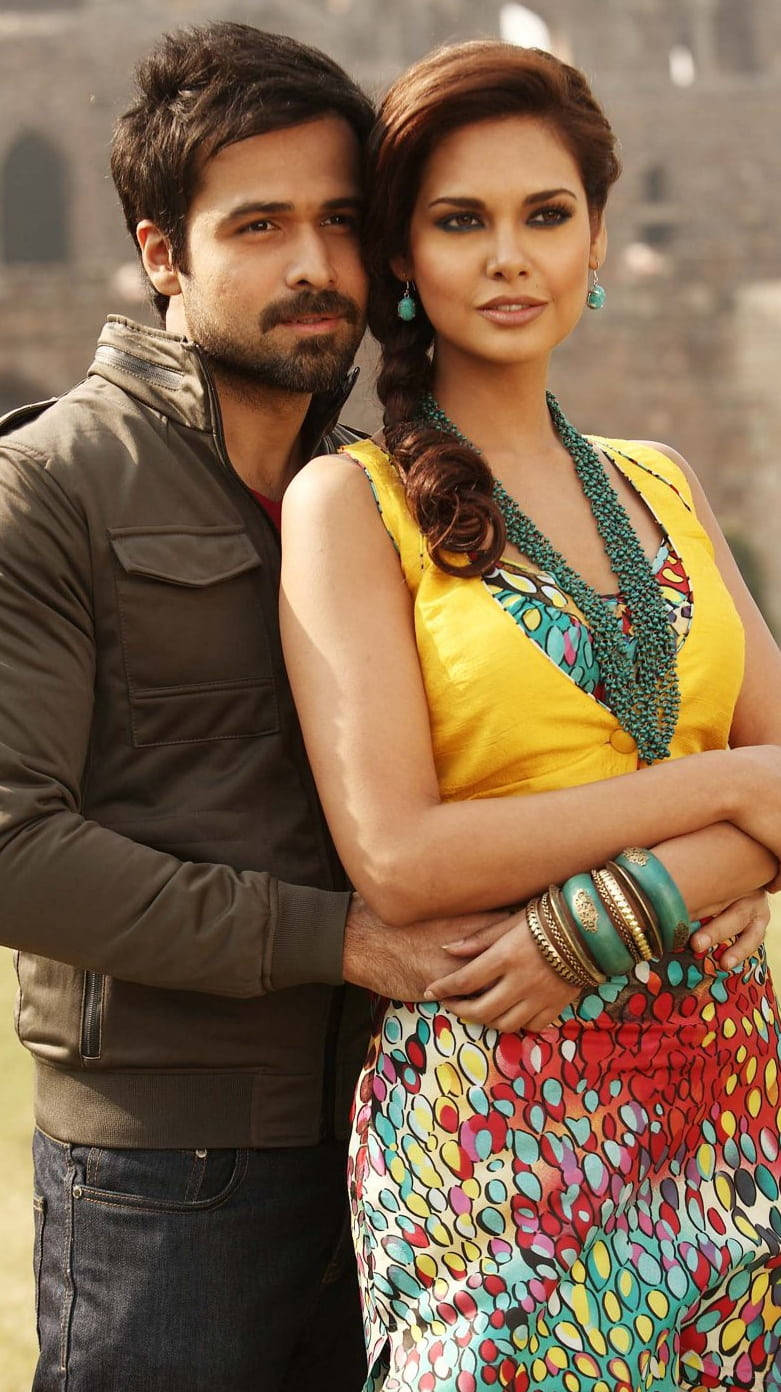 Imran Hashmi, couple, historic stone fortress, HD Phone Wallpaper