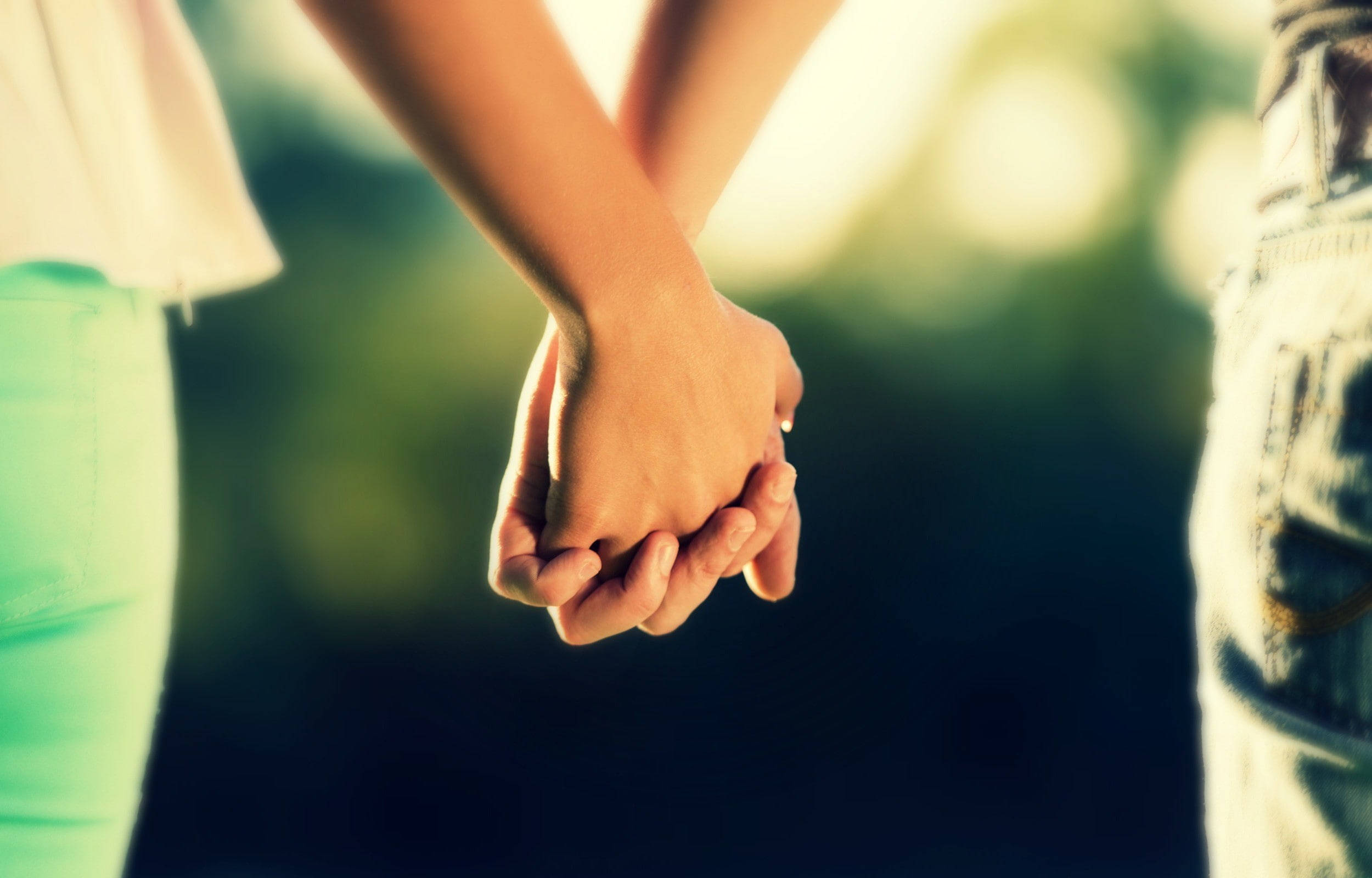 In Love Couples, holding hands, soft blurred background, Full HD Desktop Wallpaper