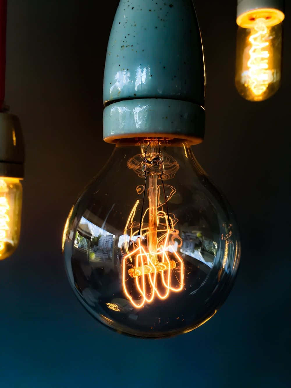 incandescent bulb, LED filament, speckled teal ceramic base, HD Phone Wallpaper