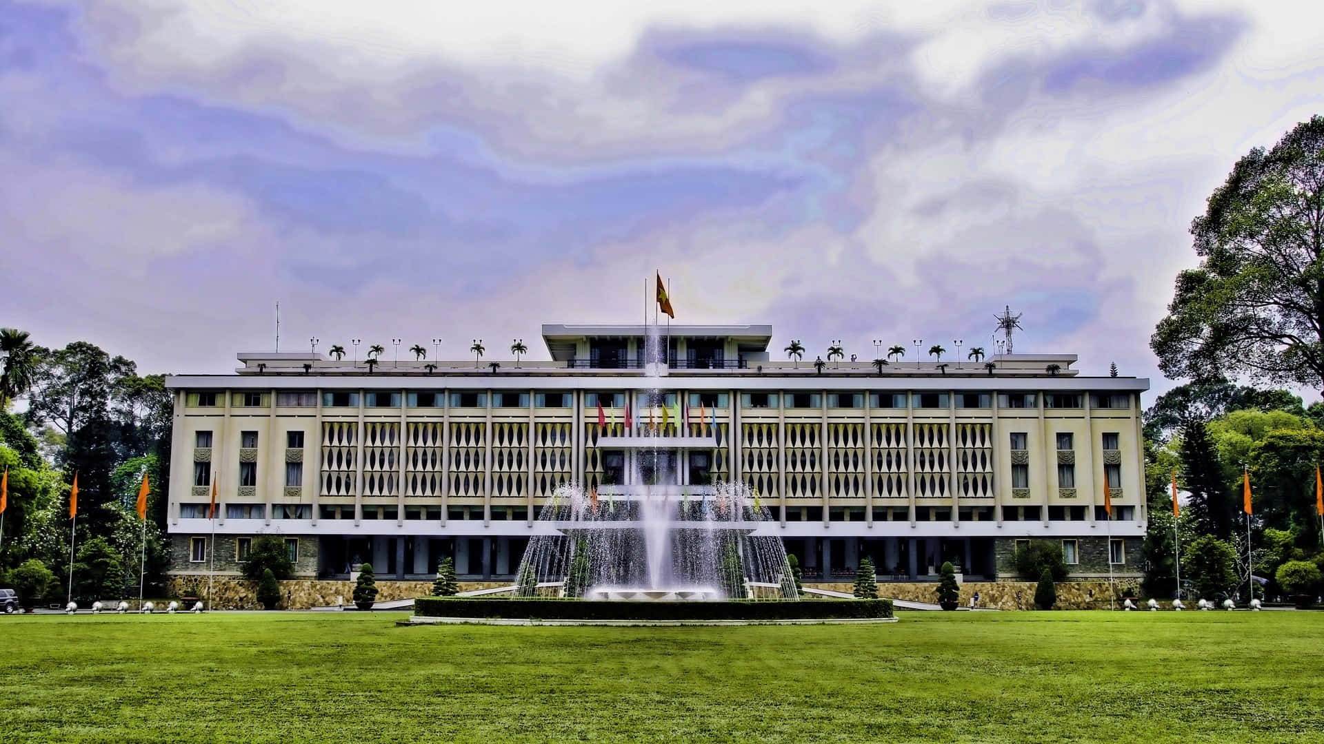 Independence Park, neoclassical building, central fountain, Full HD Desktop Wallpaper
