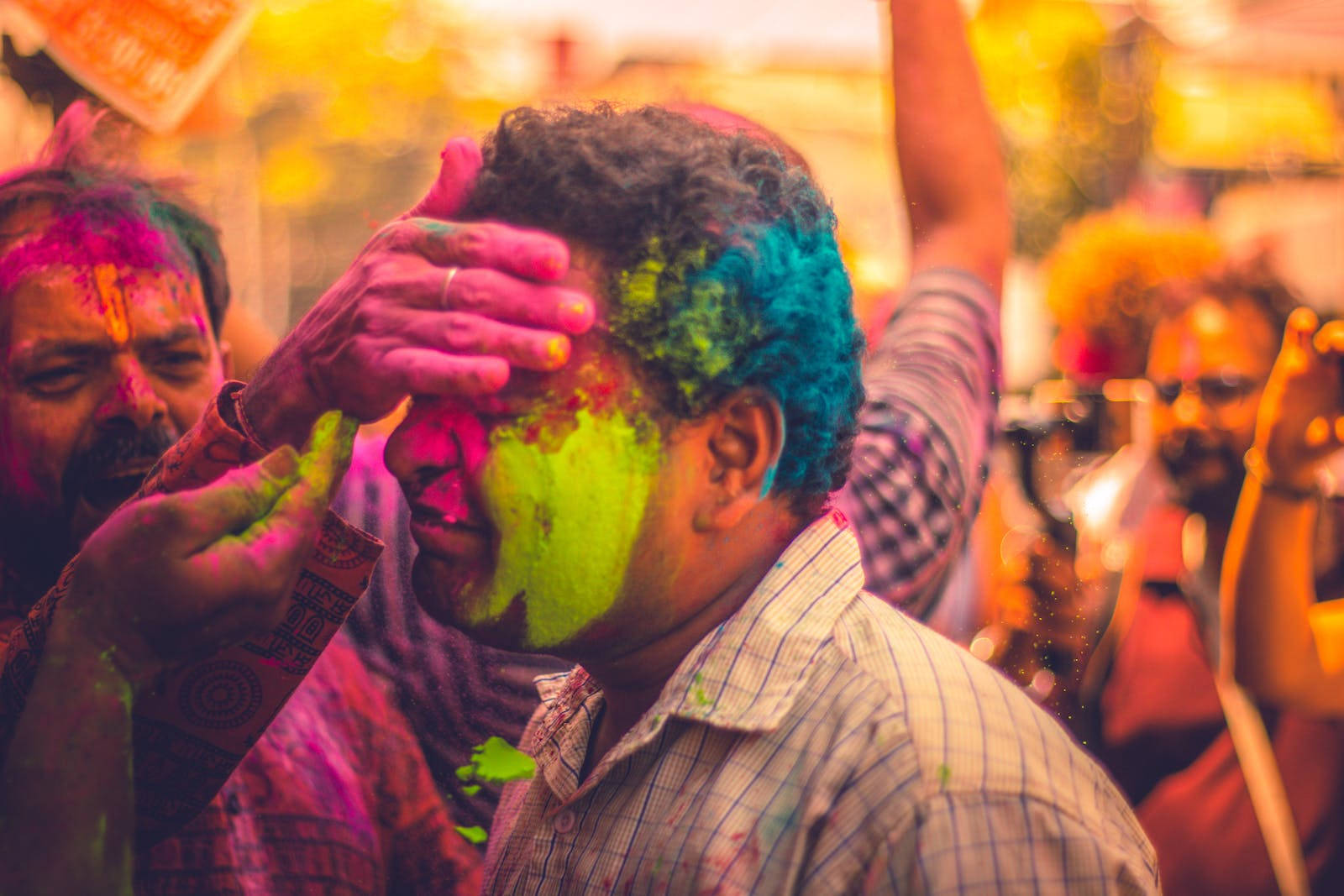 India Holi, green, pink, HD Desktop Wallpaper