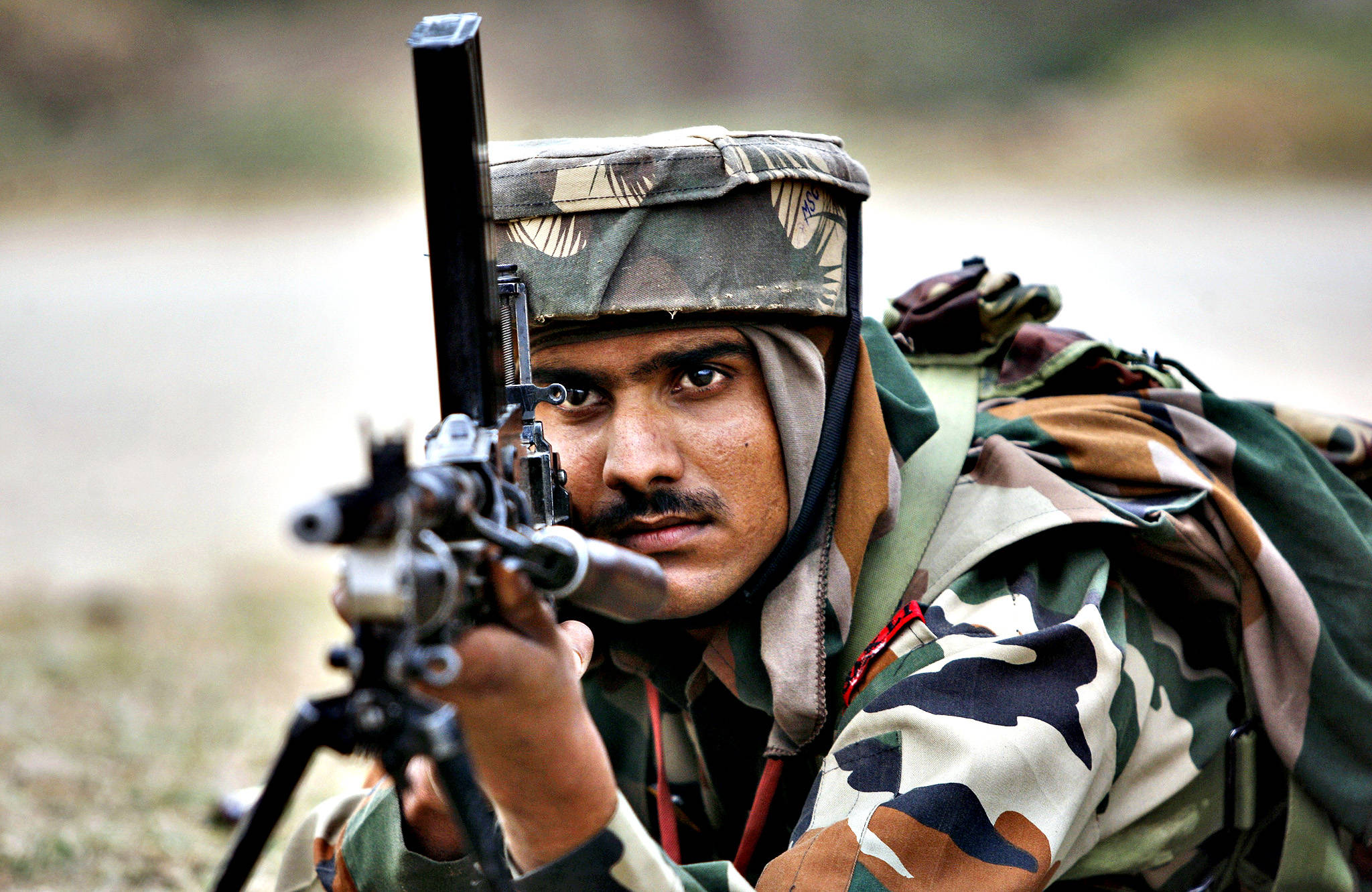 Indian Army Man, camouflage gear, mounted rifle, Full HD Desktop Wallpaper