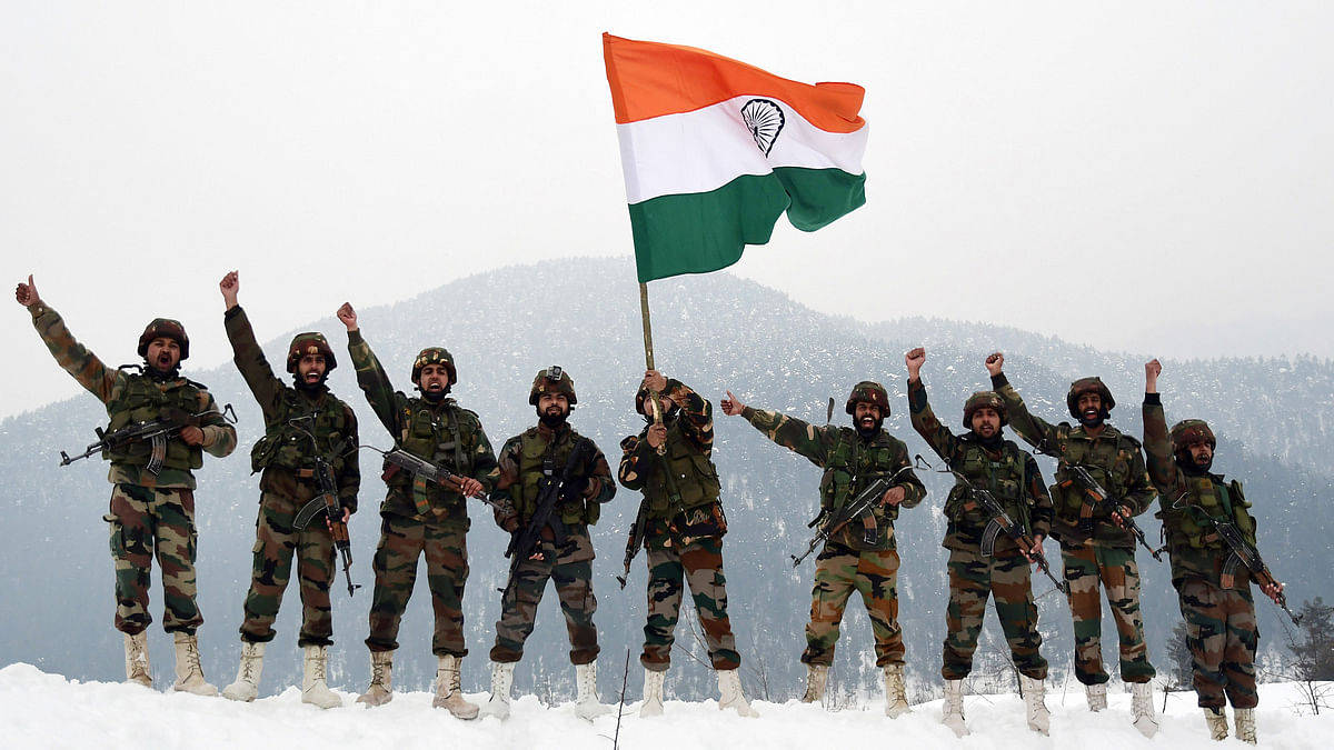 Indian Army, camouflage, snowy mountain peak, SD Desktop Wallpaper