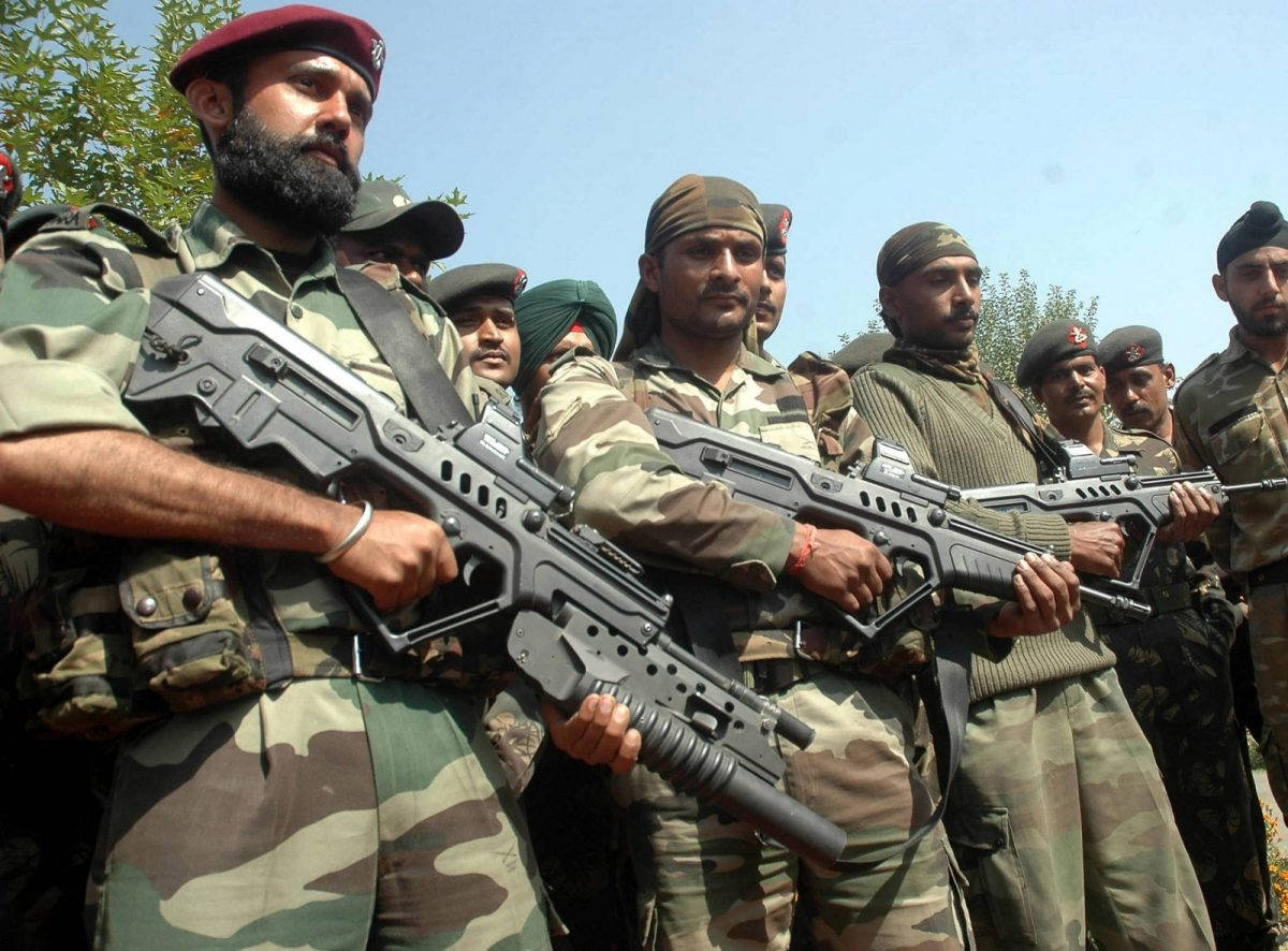 Indian Army, camouflage uniforms, rifles, SD Desktop Wallpaper