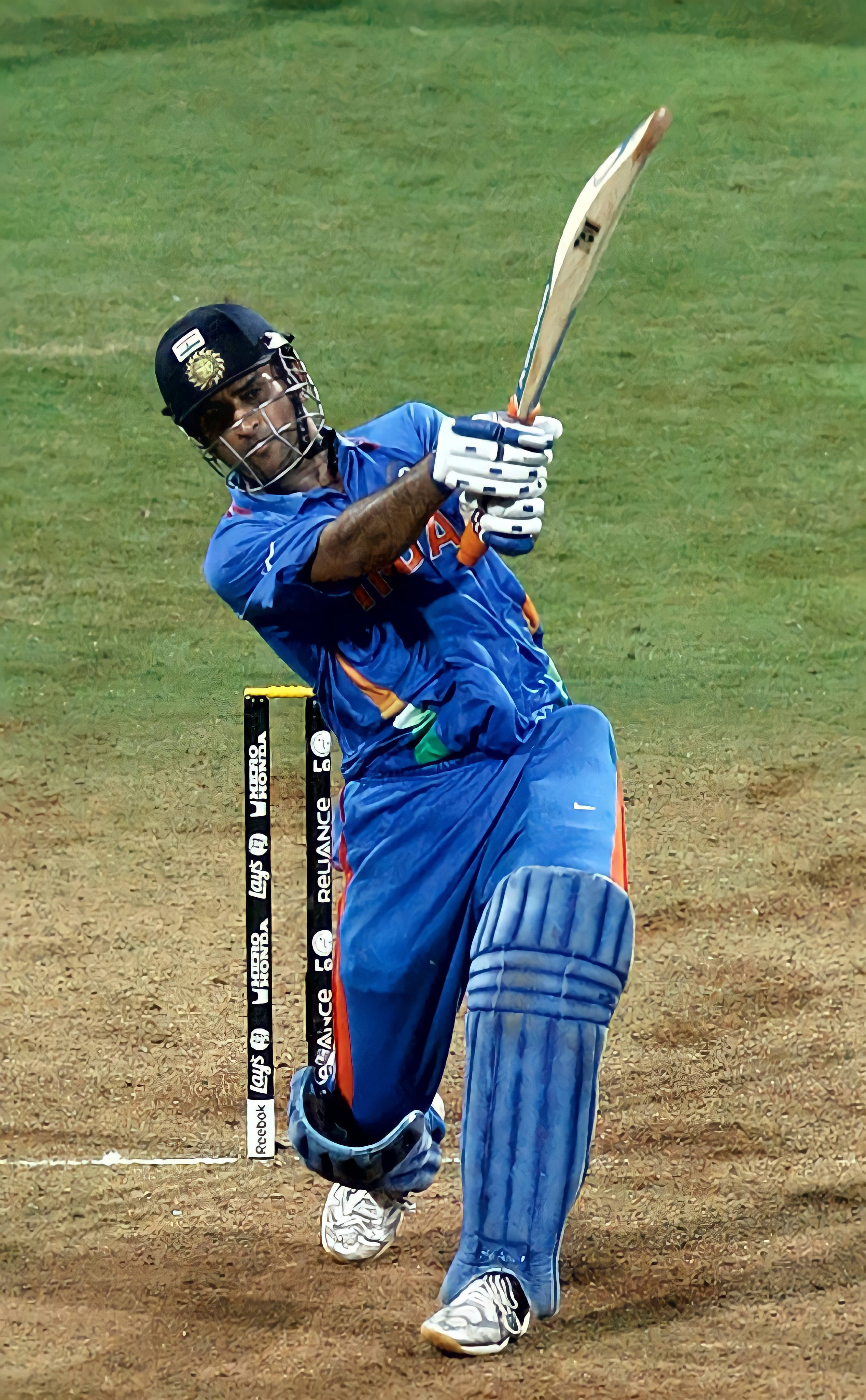 Cricket Hitter 4K, blue uniform, bat, 4K Phone Wallpaper
