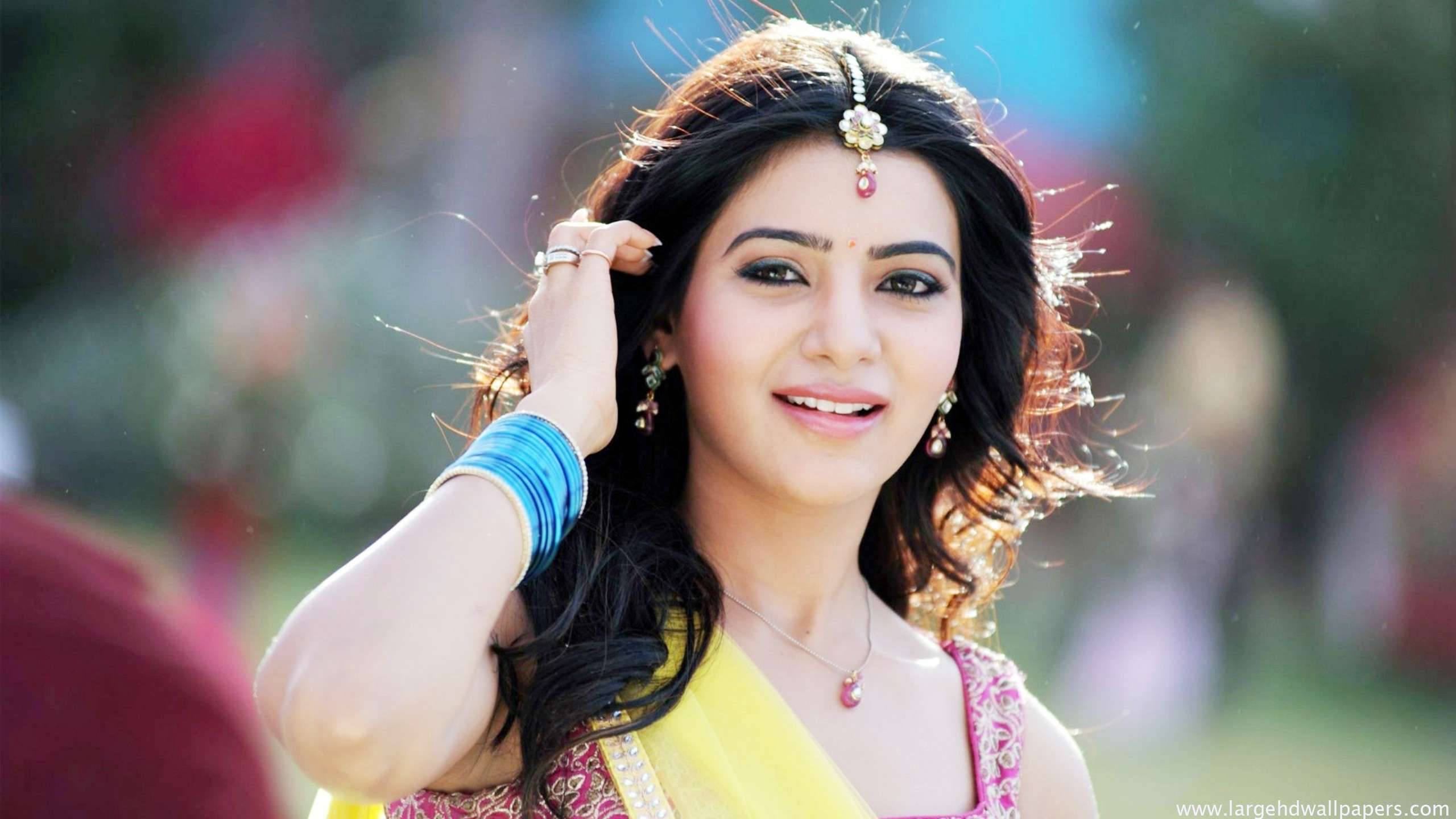 Traditional Indian Girl, radiant woman, traditional Indian attire, 2K Desktop Wallpaper