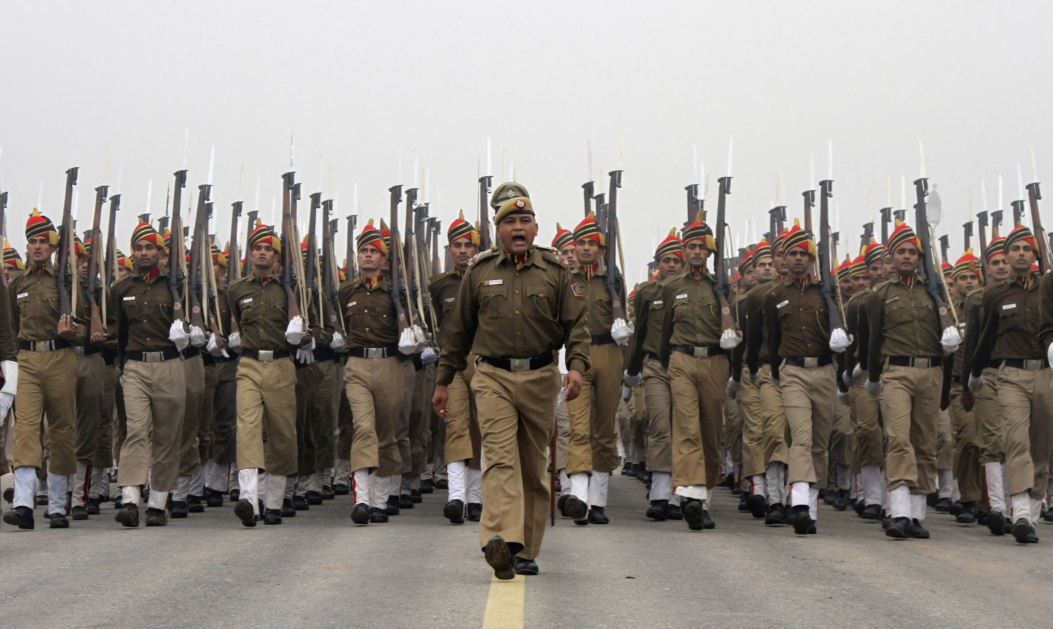 Indian Police, uniformed soldiers, paved road, 2K Desktop Wallpaper