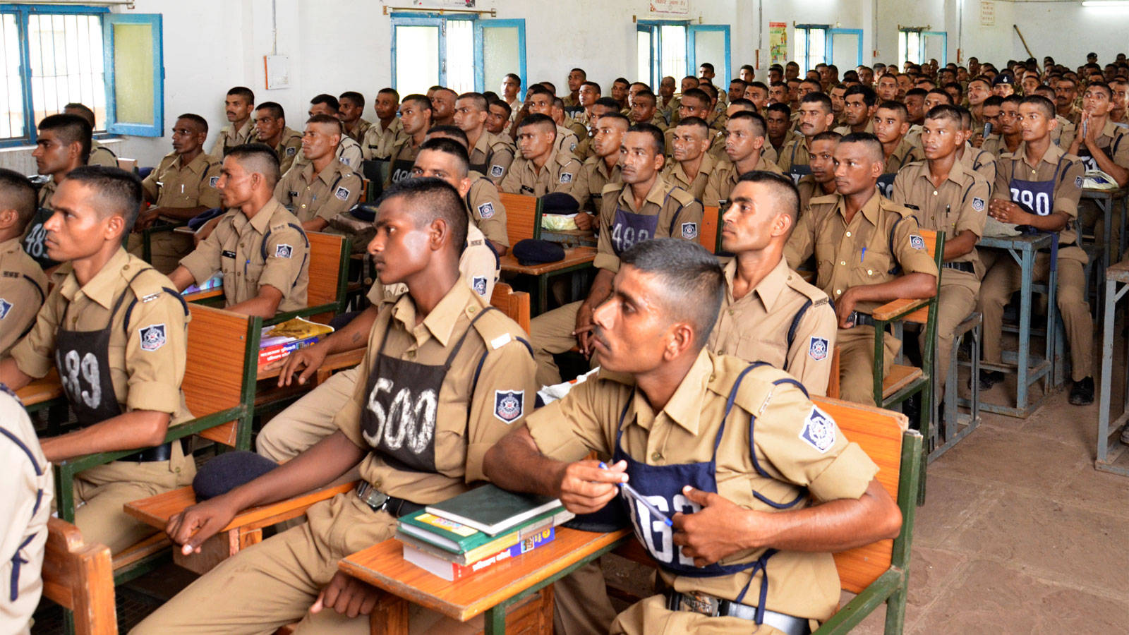 Indian Police, uniformed police trainees, classroom, HD Desktop Wallpaper
