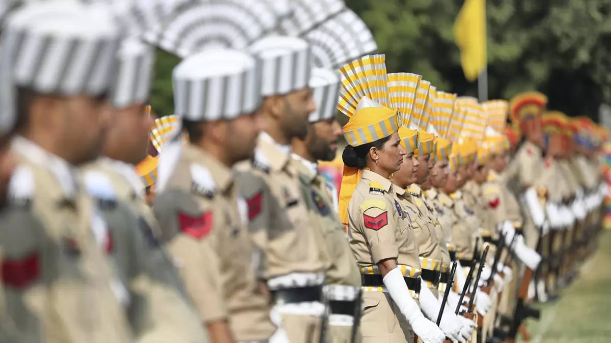 Indian Police, parade uniforms, ceremonial parade, SD Desktop Wallpaper