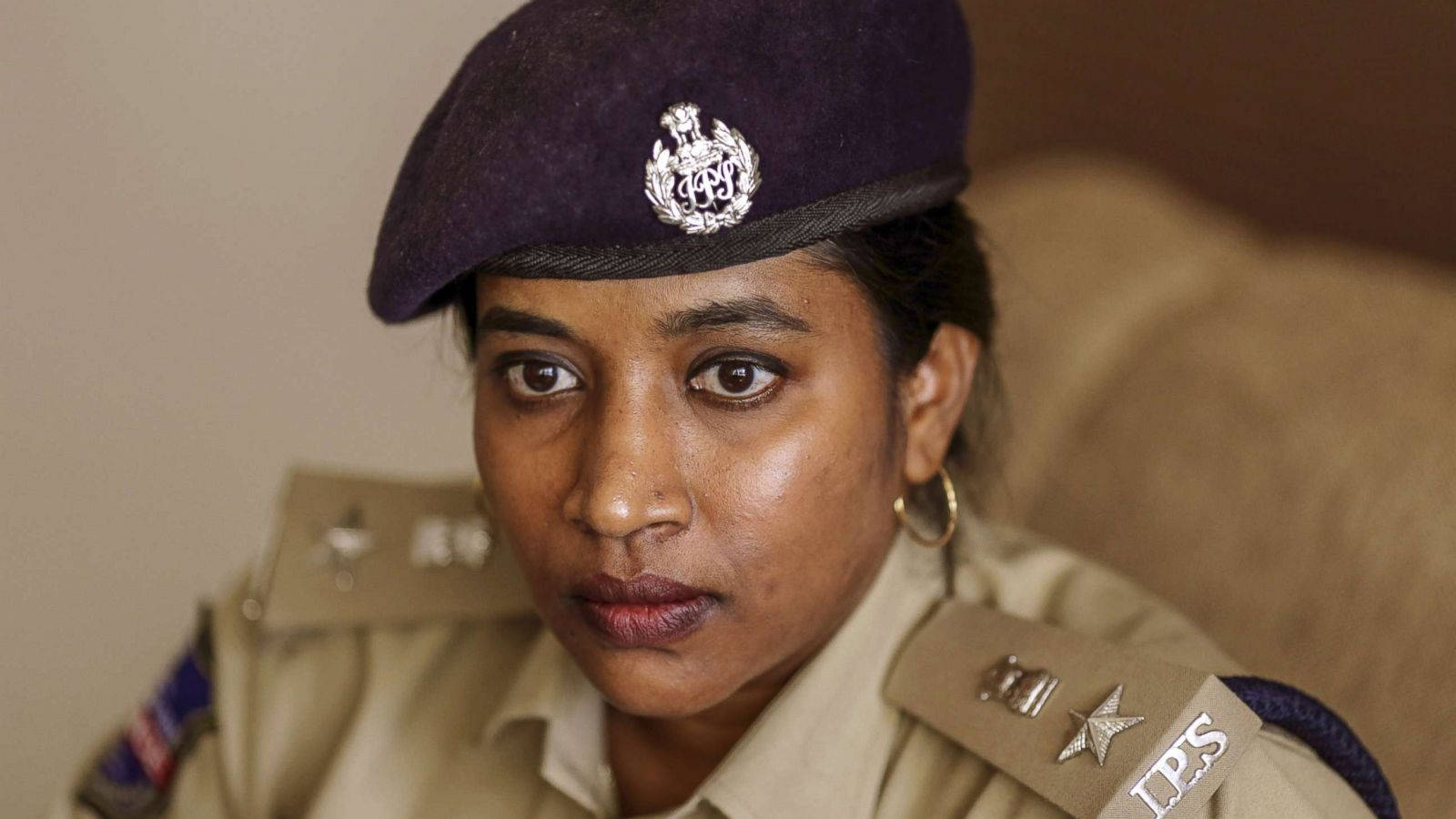 female officer, IPS logo cap, police officer uniform, HD Desktop Wallpaper