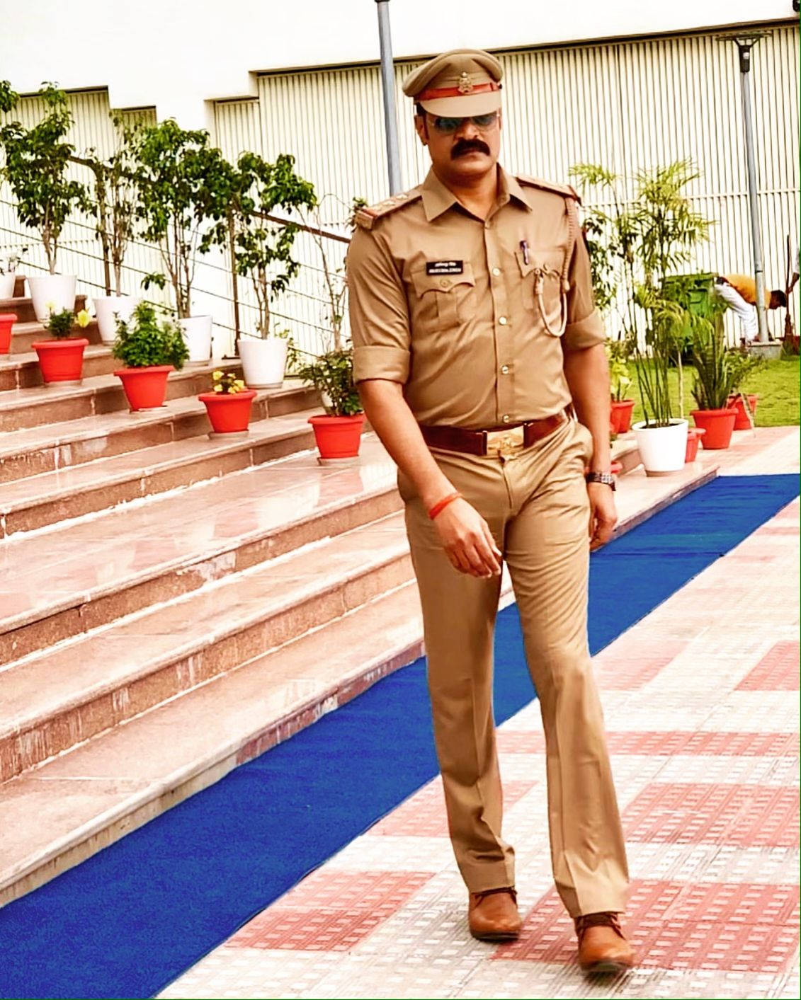 Indian Police, khaki uniform, blue carpet, HD Phone Wallpaper