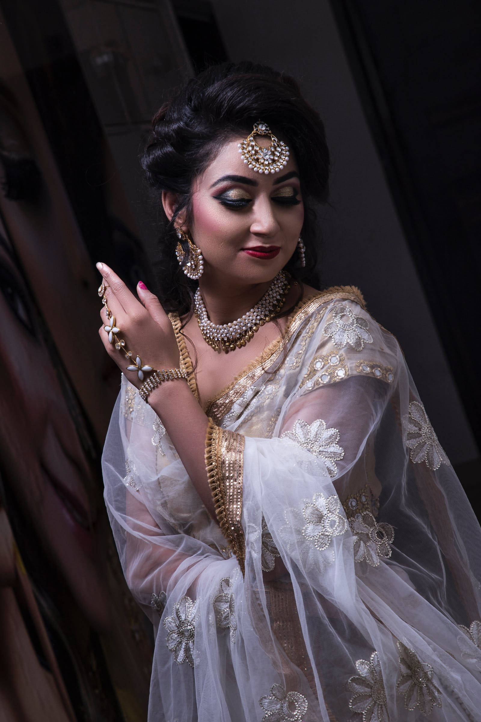 Indian Woman, white gown, ornate white and gold traditional attire, Full HD Phone Wallpaper