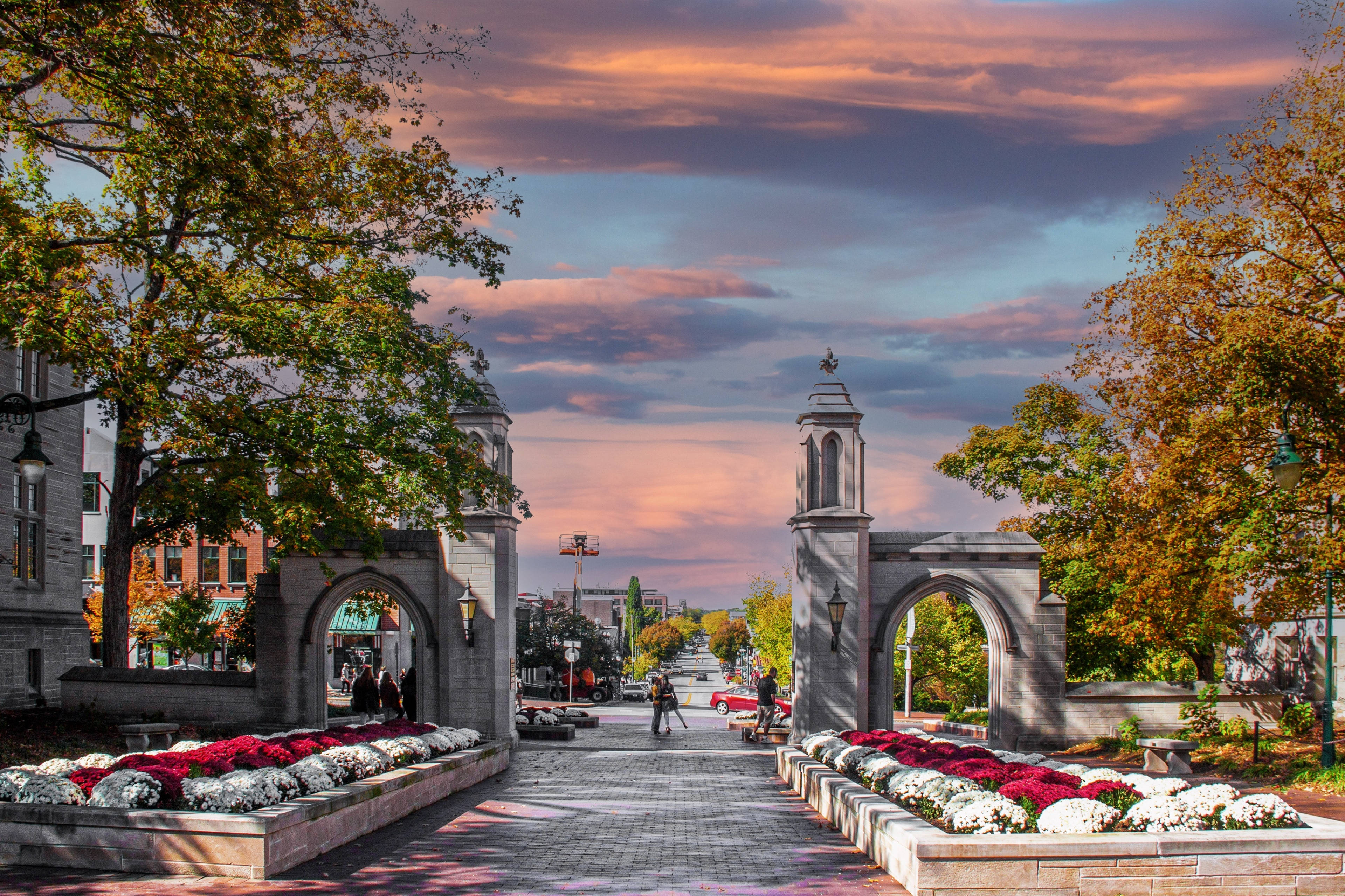 Indiana University Bloomington, gates, autumn, 4K Desktop Wallpaper