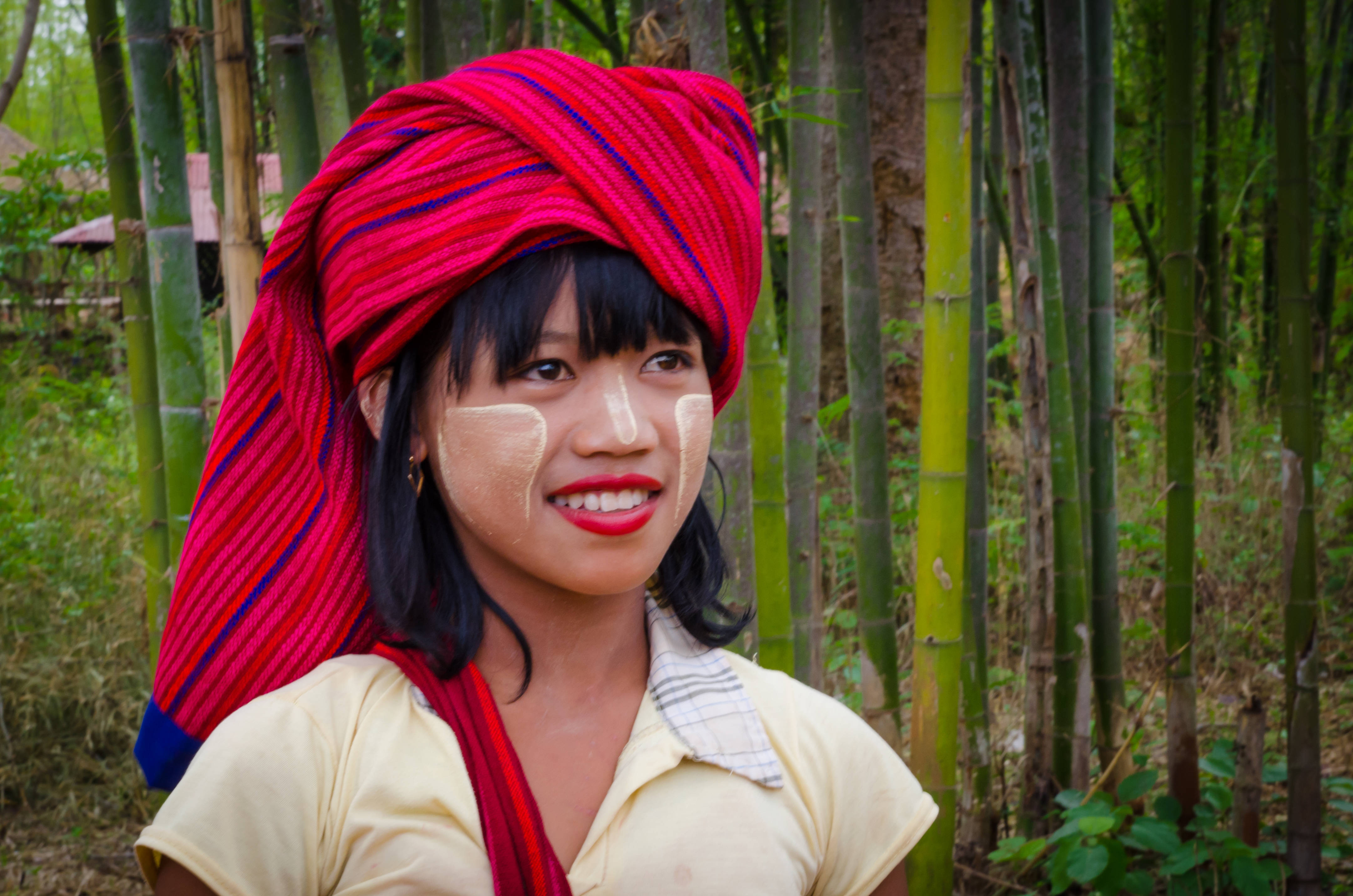 indigenous woman, bamboo forest, traditional red headwrap, 4K Desktop Wallpaper