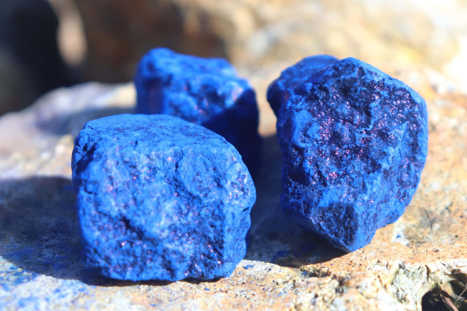 indigo blue, vivid blue mineral specimens, glittering purple flecks, HD Desktop Wallpaper
