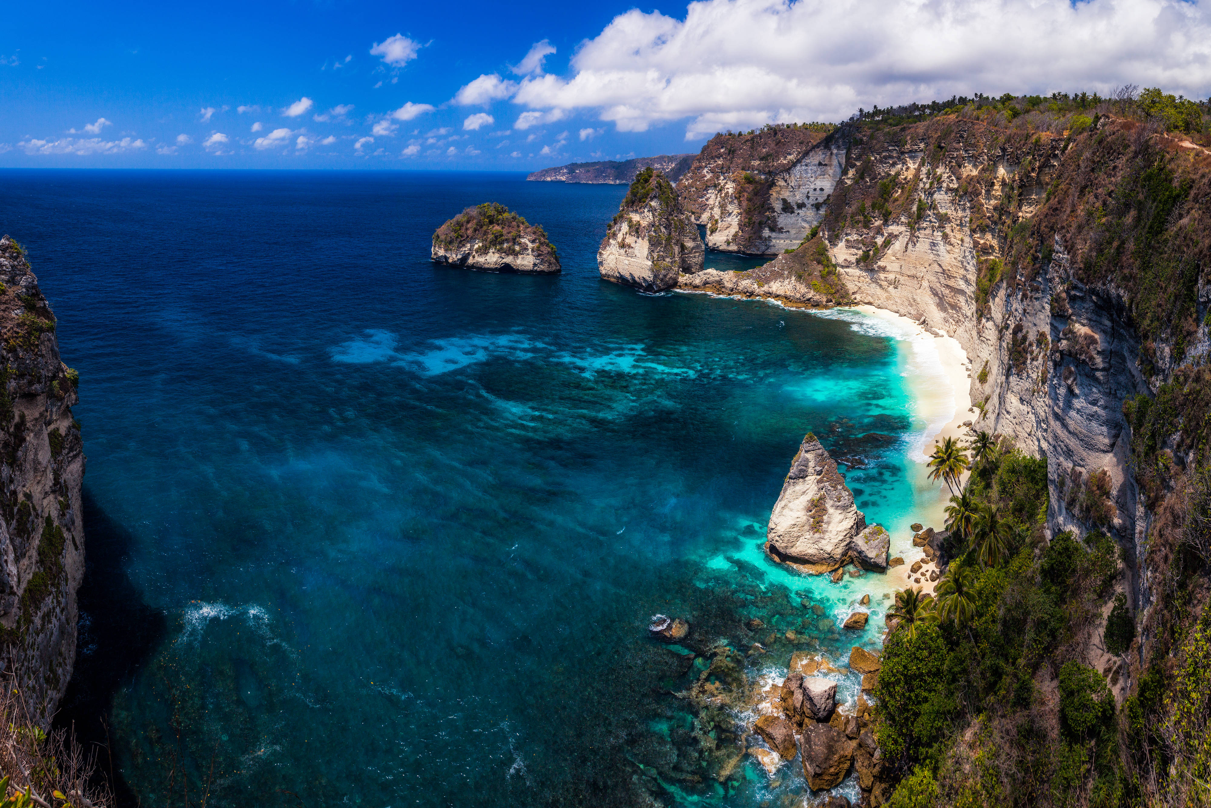Indonesia, cliff side, tropical cove, 4K Desktop Wallpaper
