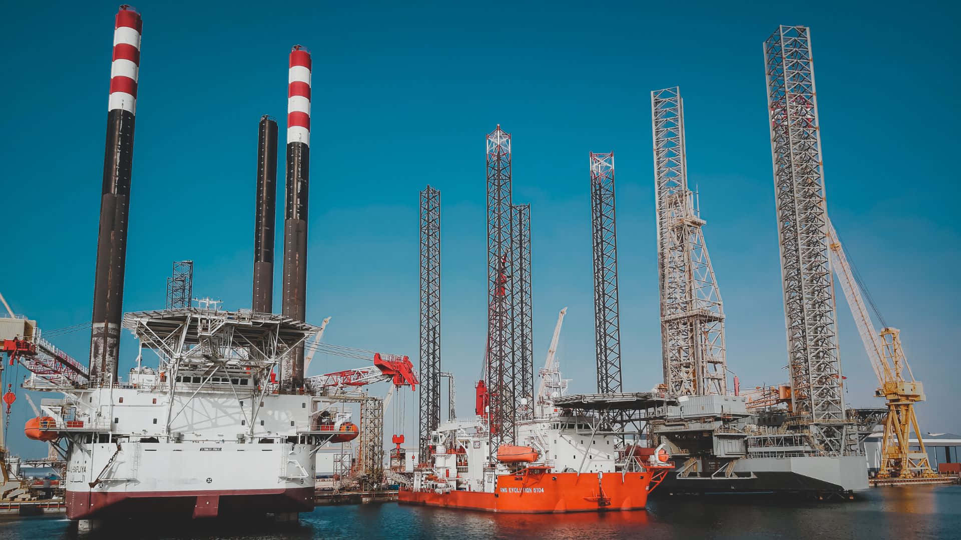 offshore drilling rig, derricks, red white smokestacks, Full HD Desktop Wallpaper