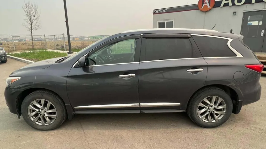 Infiniti JX35