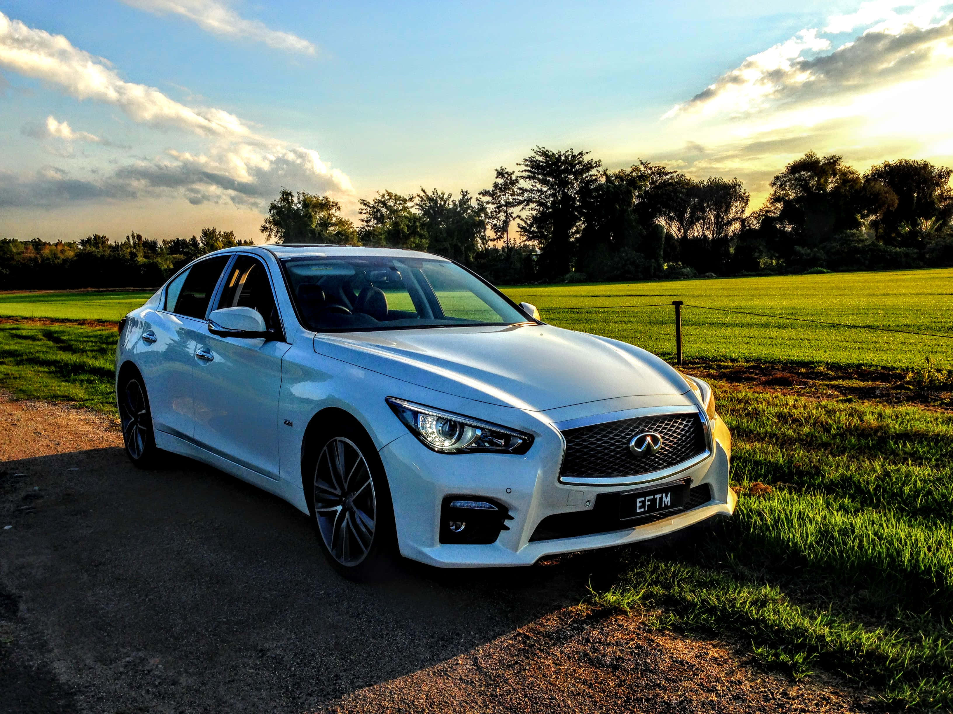 Infiniti Q50, white, gravel path, 2K Desktop Wallpaper