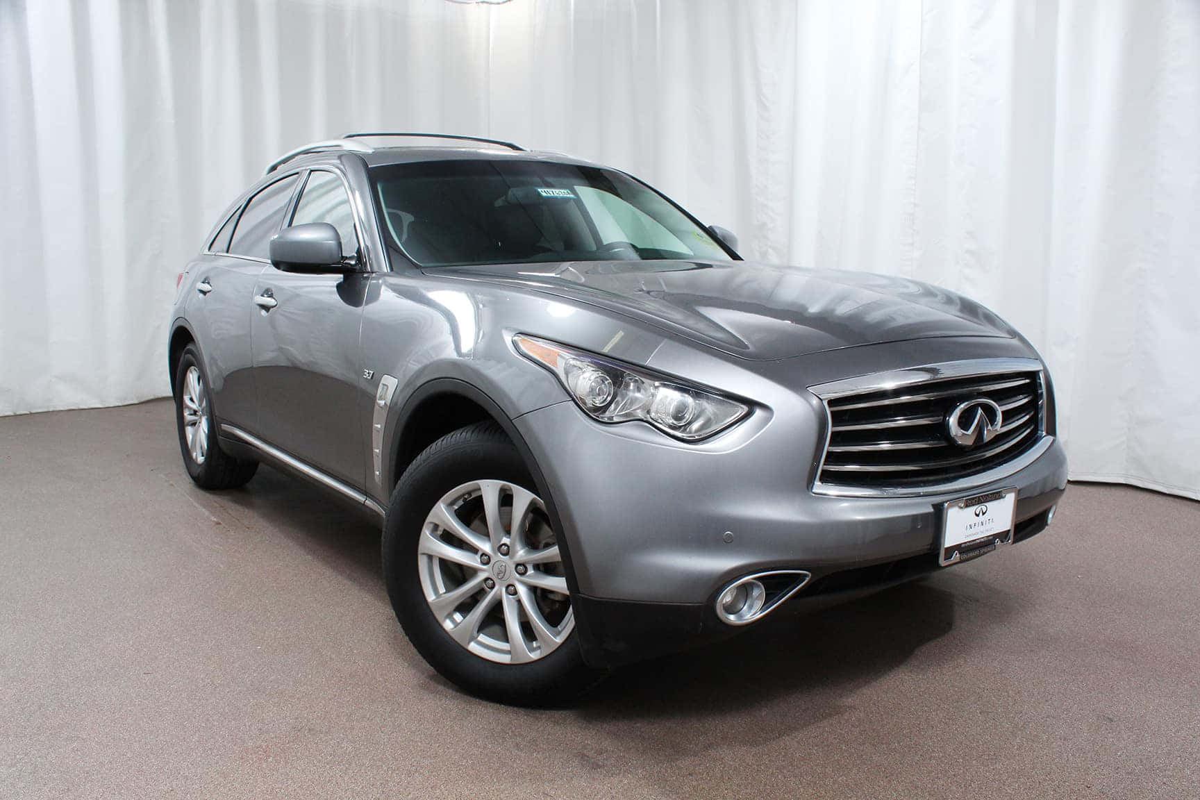 Infiniti QX70, sleek silver, studio, HD Desktop Wallpaper