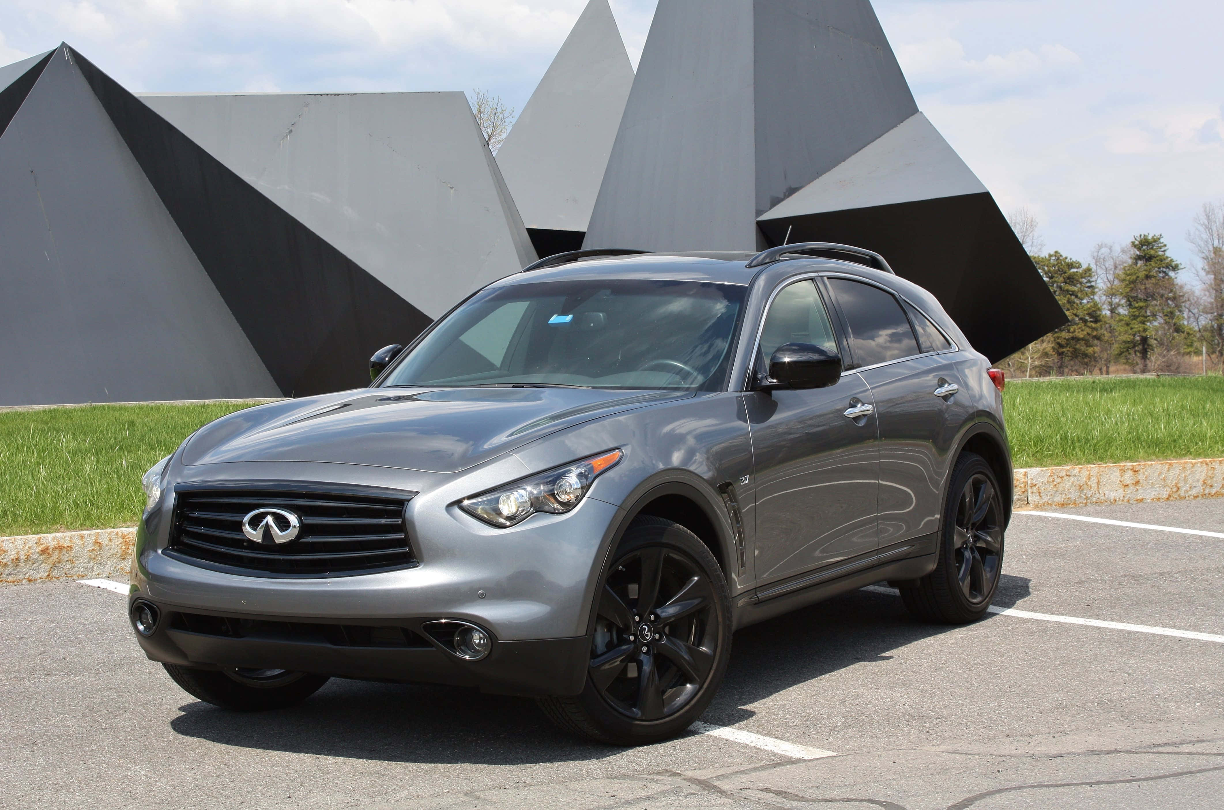 Infiniti QX70, silver, black rims, 4K Desktop Wallpaper