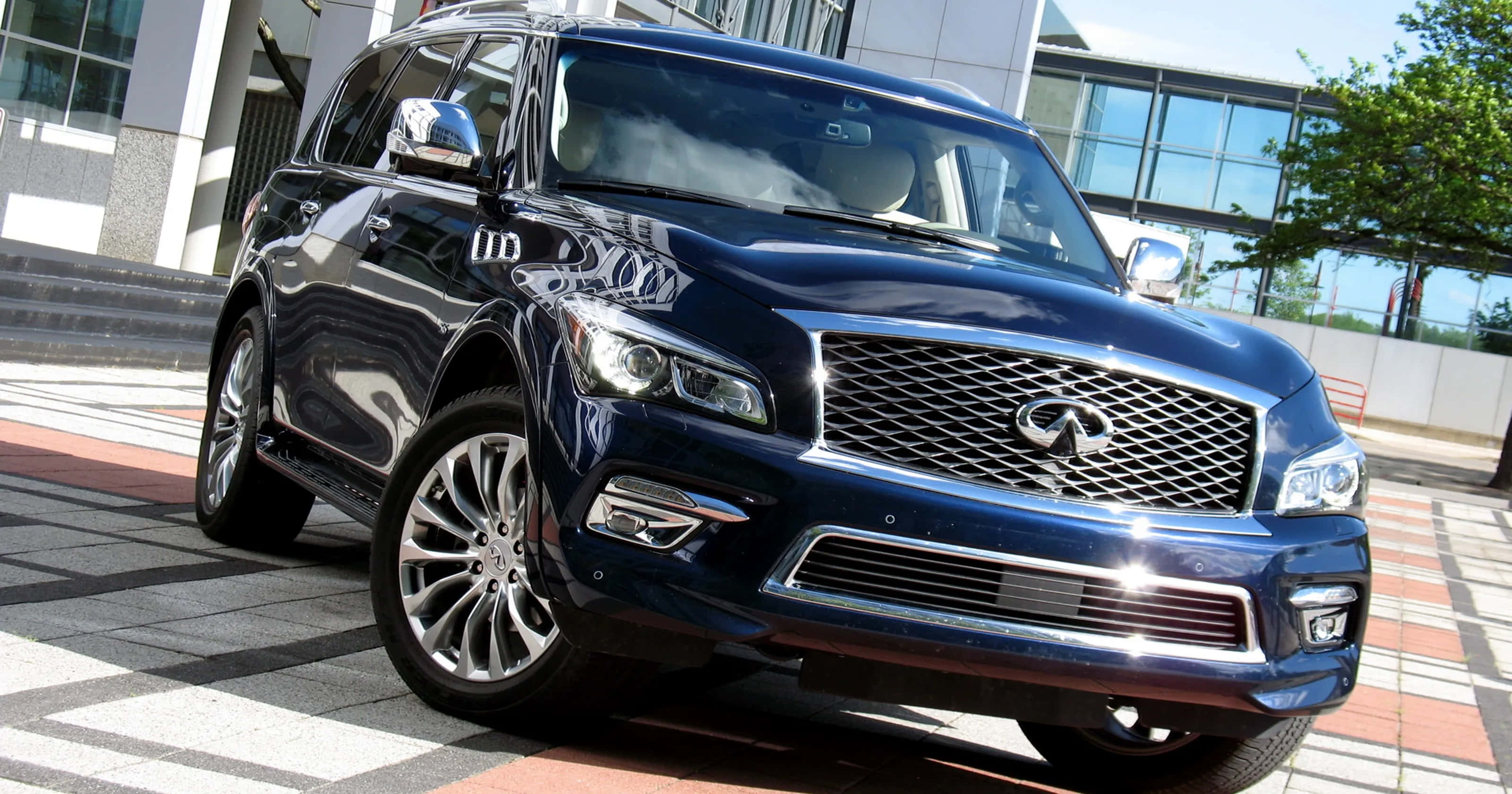 Infiniti QX80, dark blue, sunlight, 2K Desktop Wallpaper