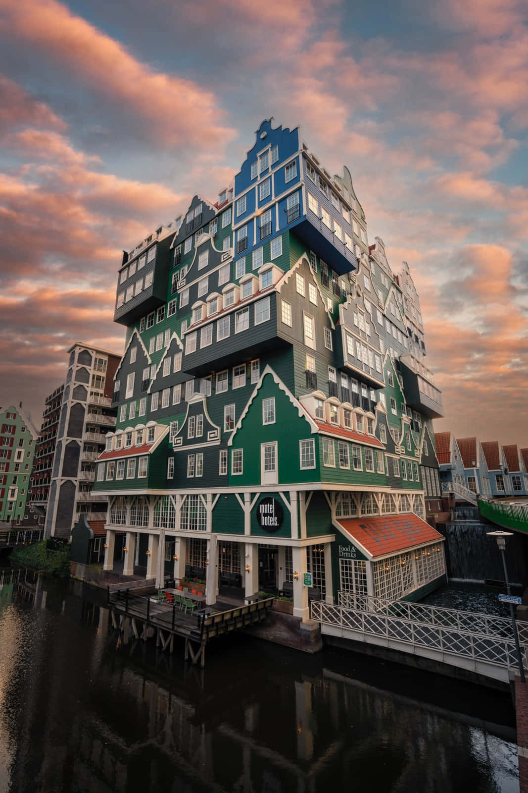 Inntel Hotel Zaandam, blue orange sky, sunset, HD Phone Wallpaper