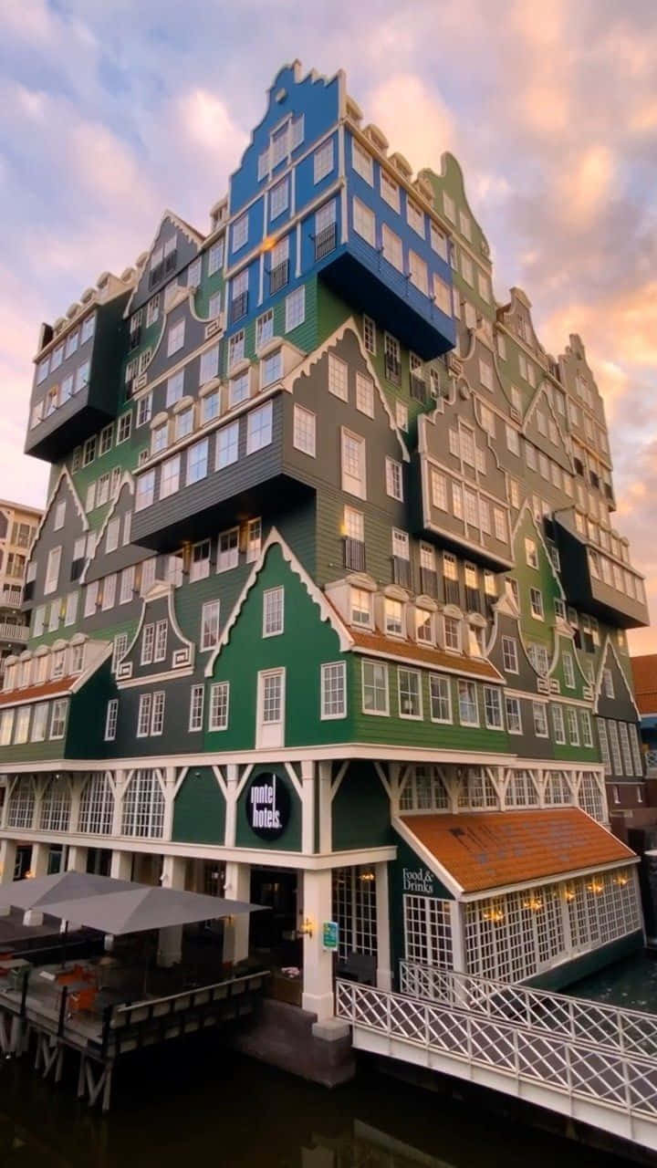 Inntel Hotel Zaandam, stepped-gable, canal, HD Phone Wallpaper