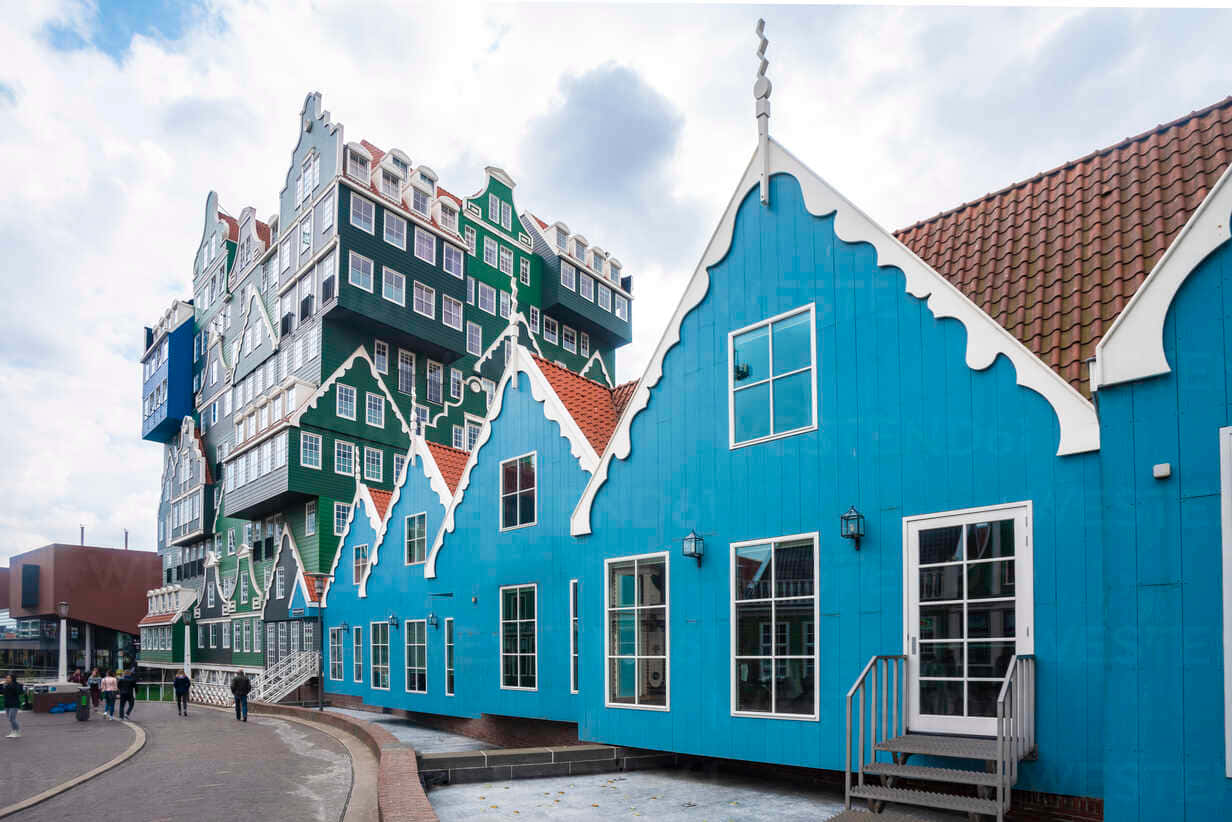 Inntel Hotel Zaandam, blue houses, Dutch-style houses, SD Desktop Wallpaper