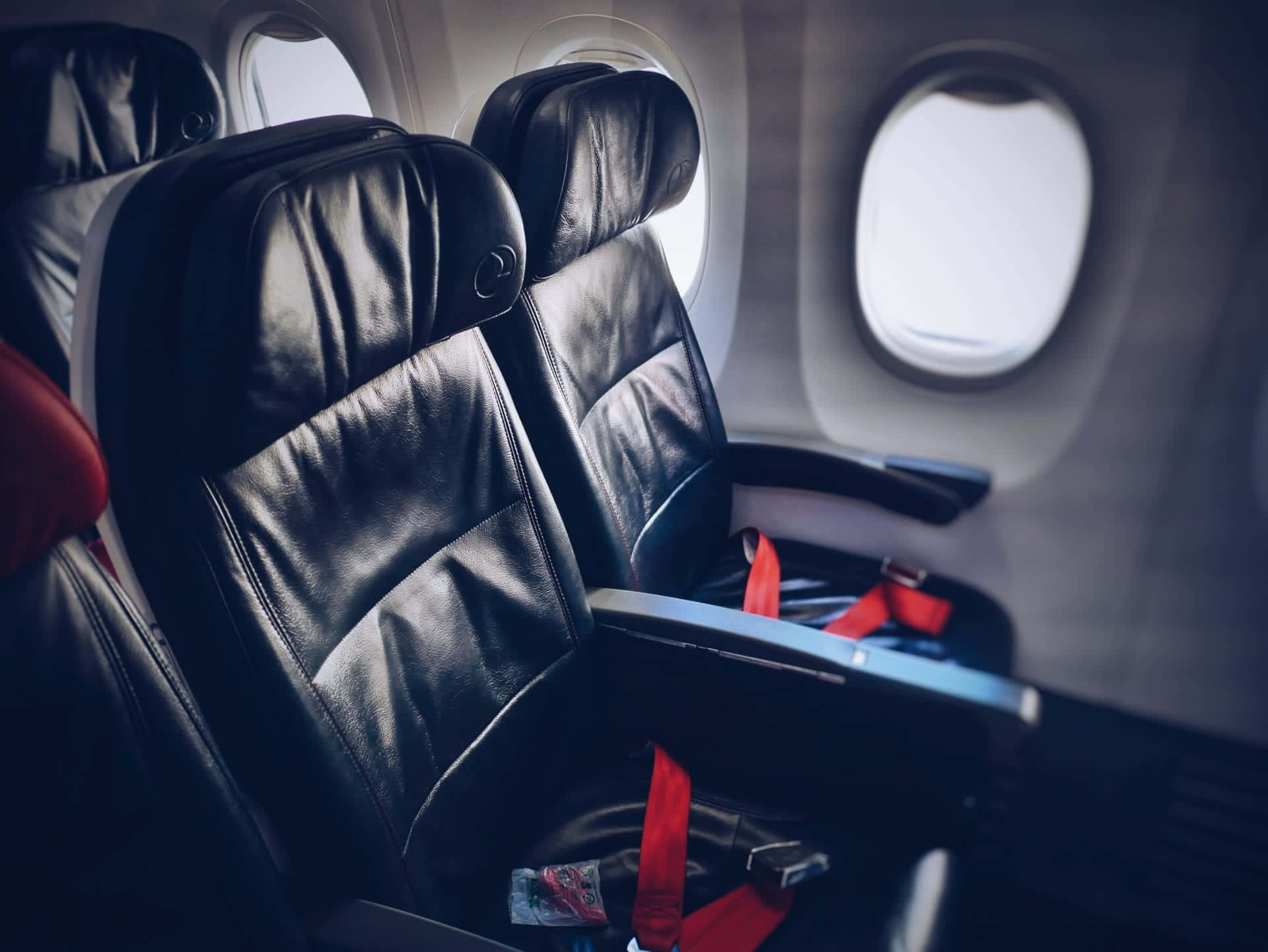 black leather seat, airplane, red seat belts, Full HD Desktop Wallpaper